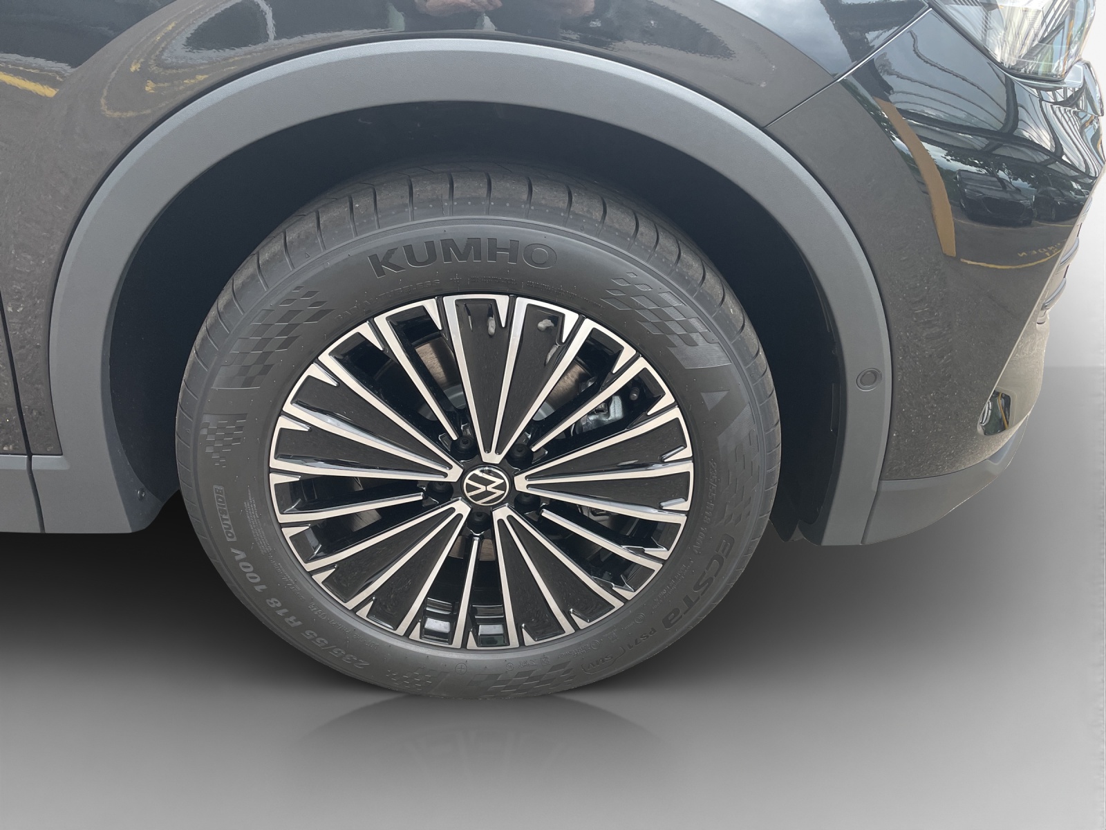VW Tiguan 2.0 TSI DSG Life 4Motion-image-14