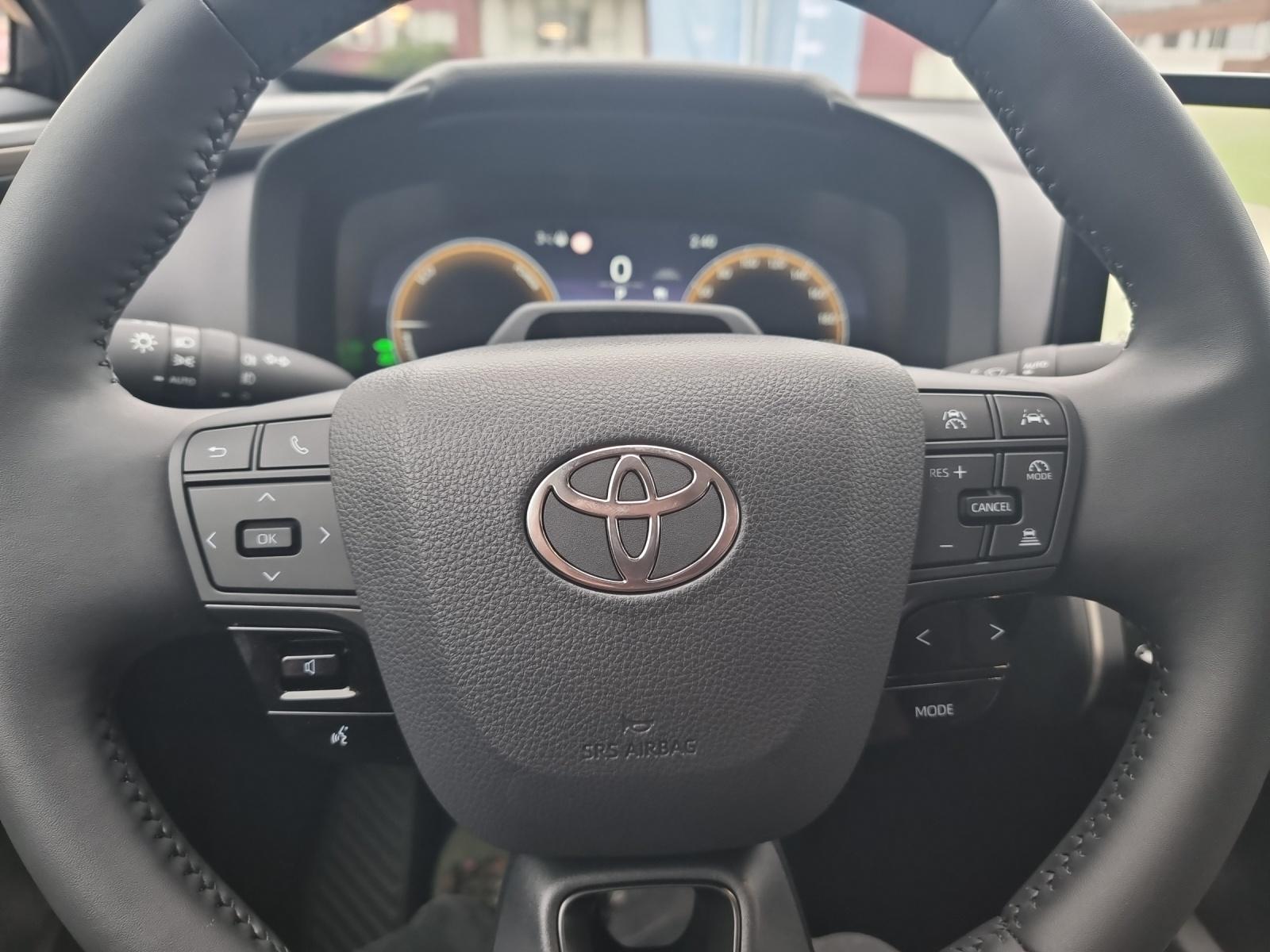 TOYOTA C-HR 2.0 PHEV Style Premiere-image-15