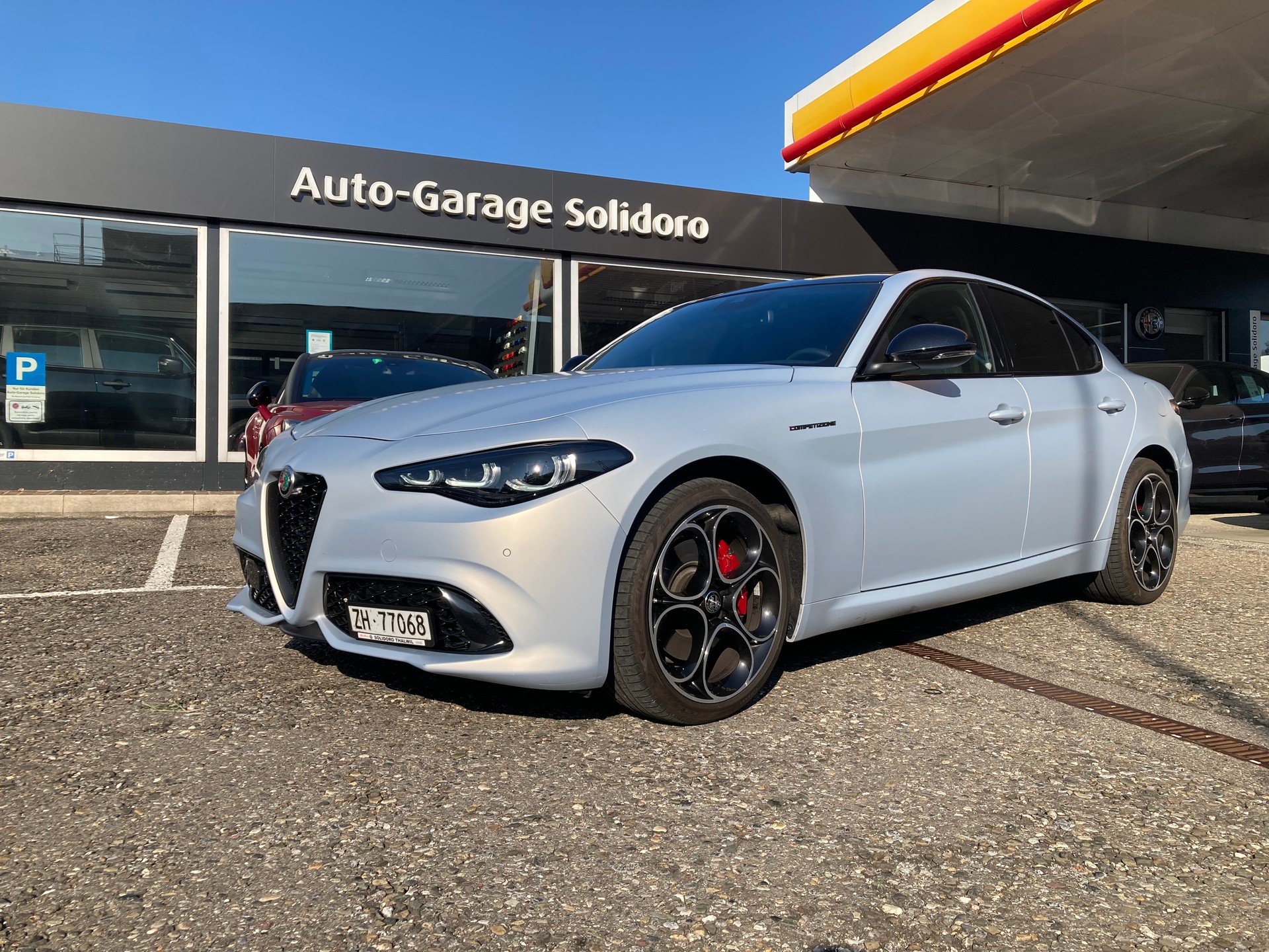 ALFA ROMEO Giulia 2.0 Competizione Pack Sky Q4 AT8-image-5