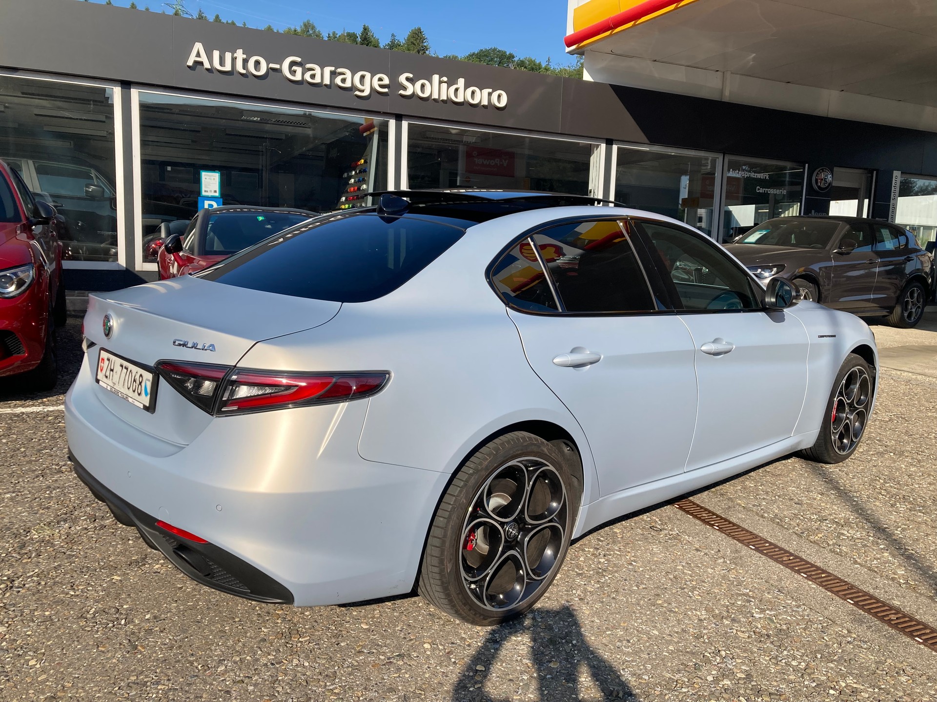 ALFA ROMEO Giulia 2.0 Competizione Pack Sky Q4 AT8-image-1