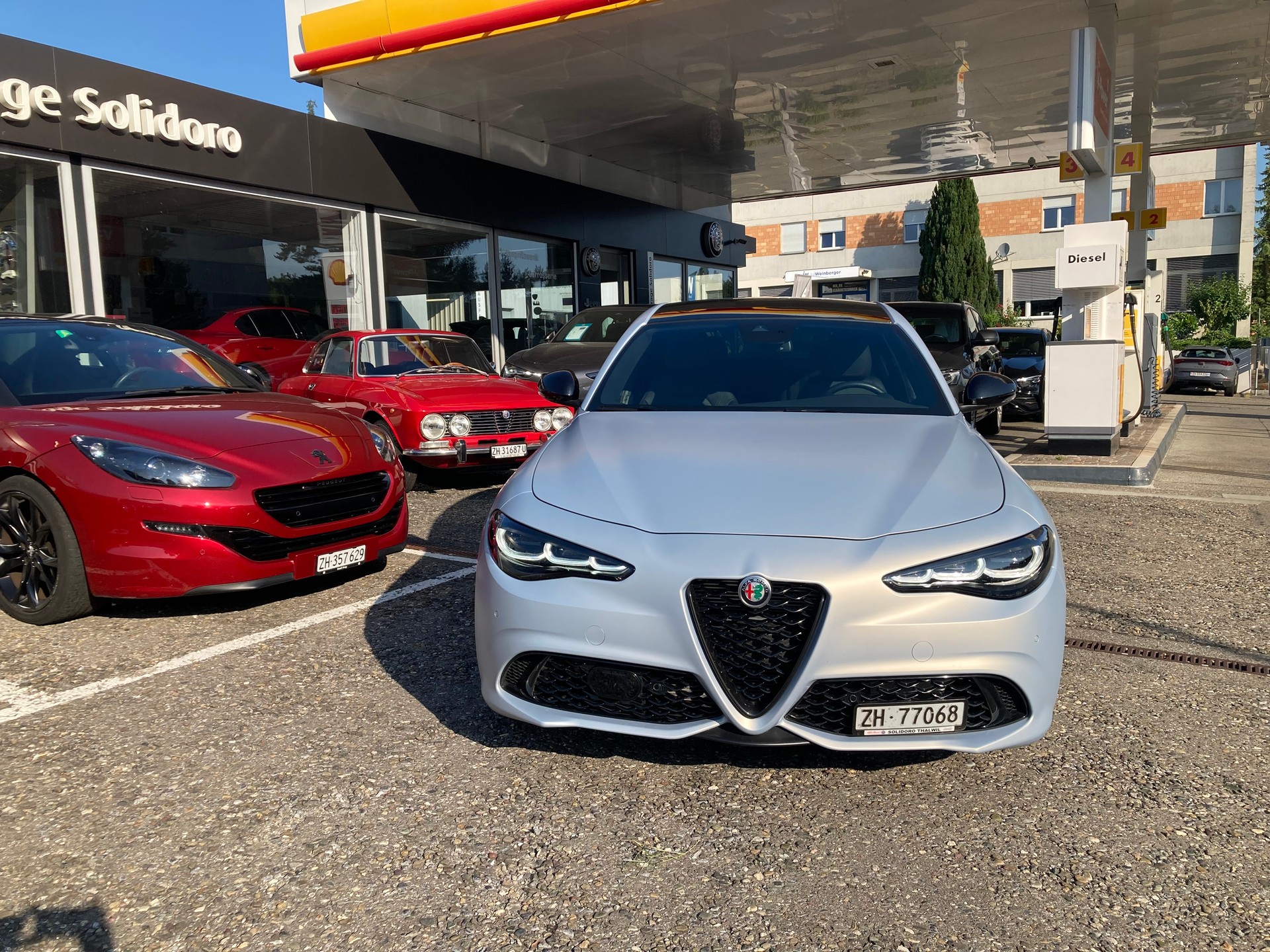 ALFA ROMEO Giulia 2.0 Competizione Pack Sky Q4 AT8-image-6