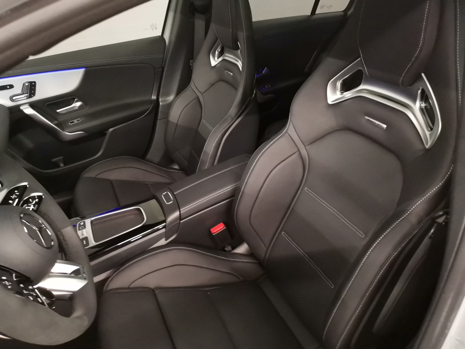 MERCEDES-BENZ AMG A 45 S 4matic+-image-13