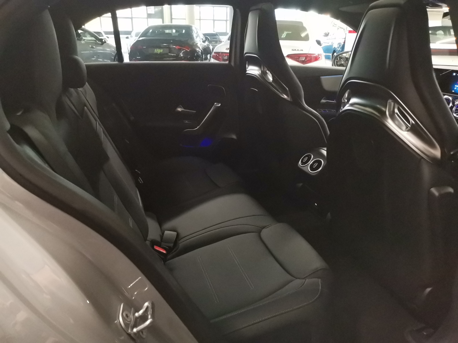 MERCEDES-BENZ AMG A 45 S 4matic+-image-9