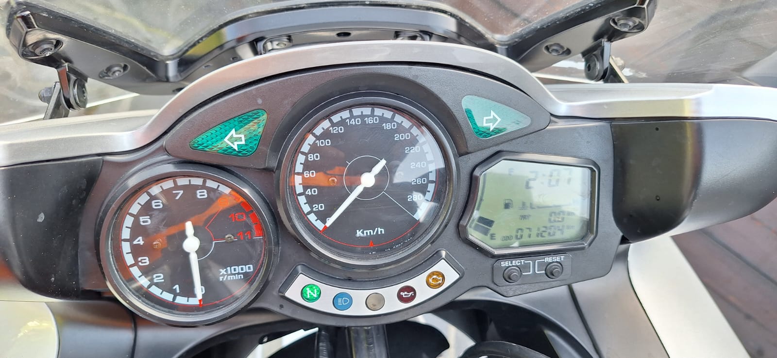 YAMAHA FJR 1300-image-4
