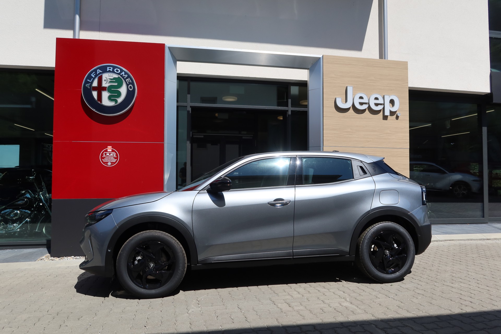 ALFA ROMEO Junior 1.2 Hybryd Junior-image-3