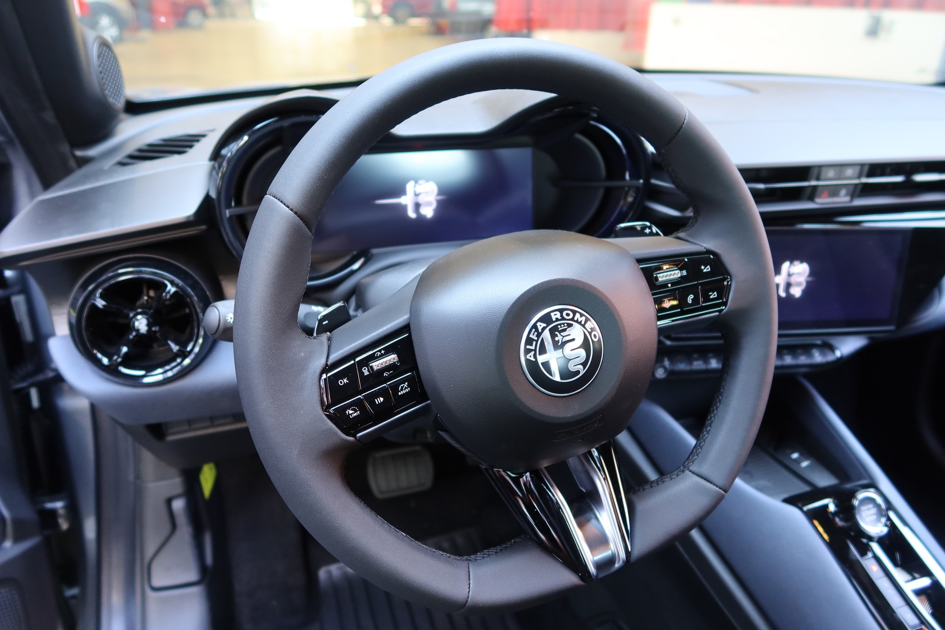 ALFA ROMEO Junior 1.2 Hybryd Junior-image-10