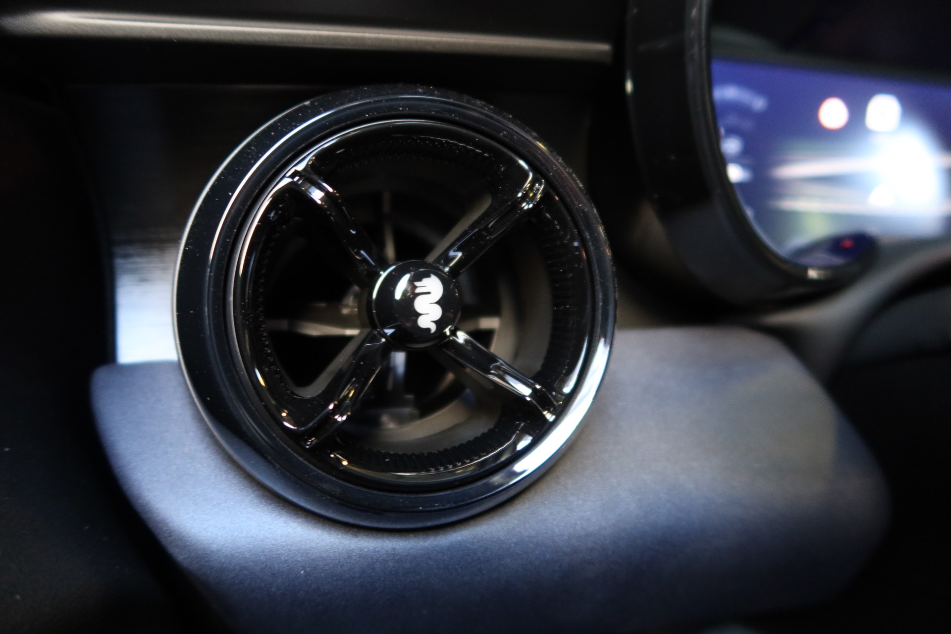 ALFA ROMEO Junior 1.2 Hybryd Junior-image-15
