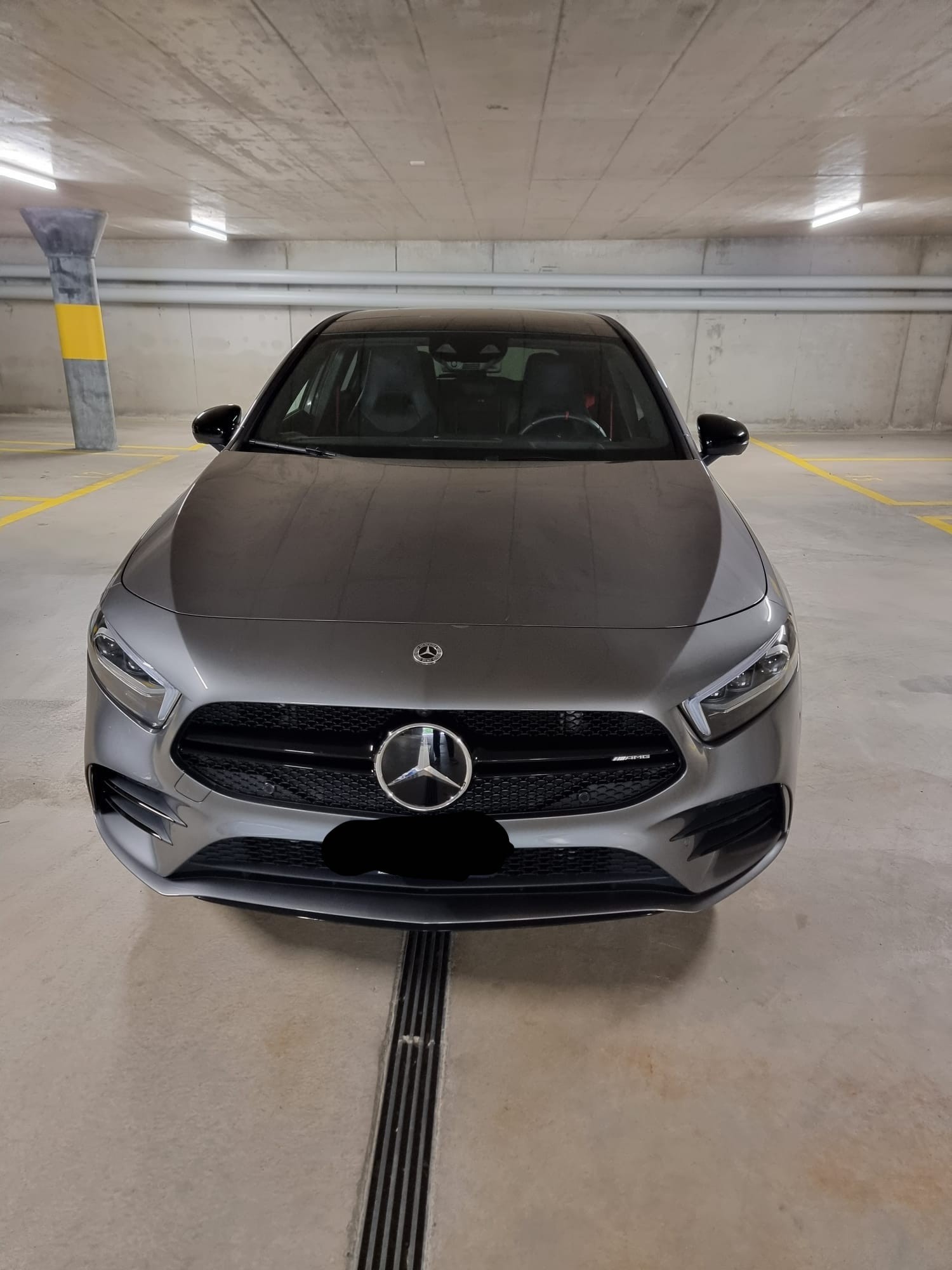 MERCEDES-BENZ A 35 AMG 4Matic Speedshift-image-0