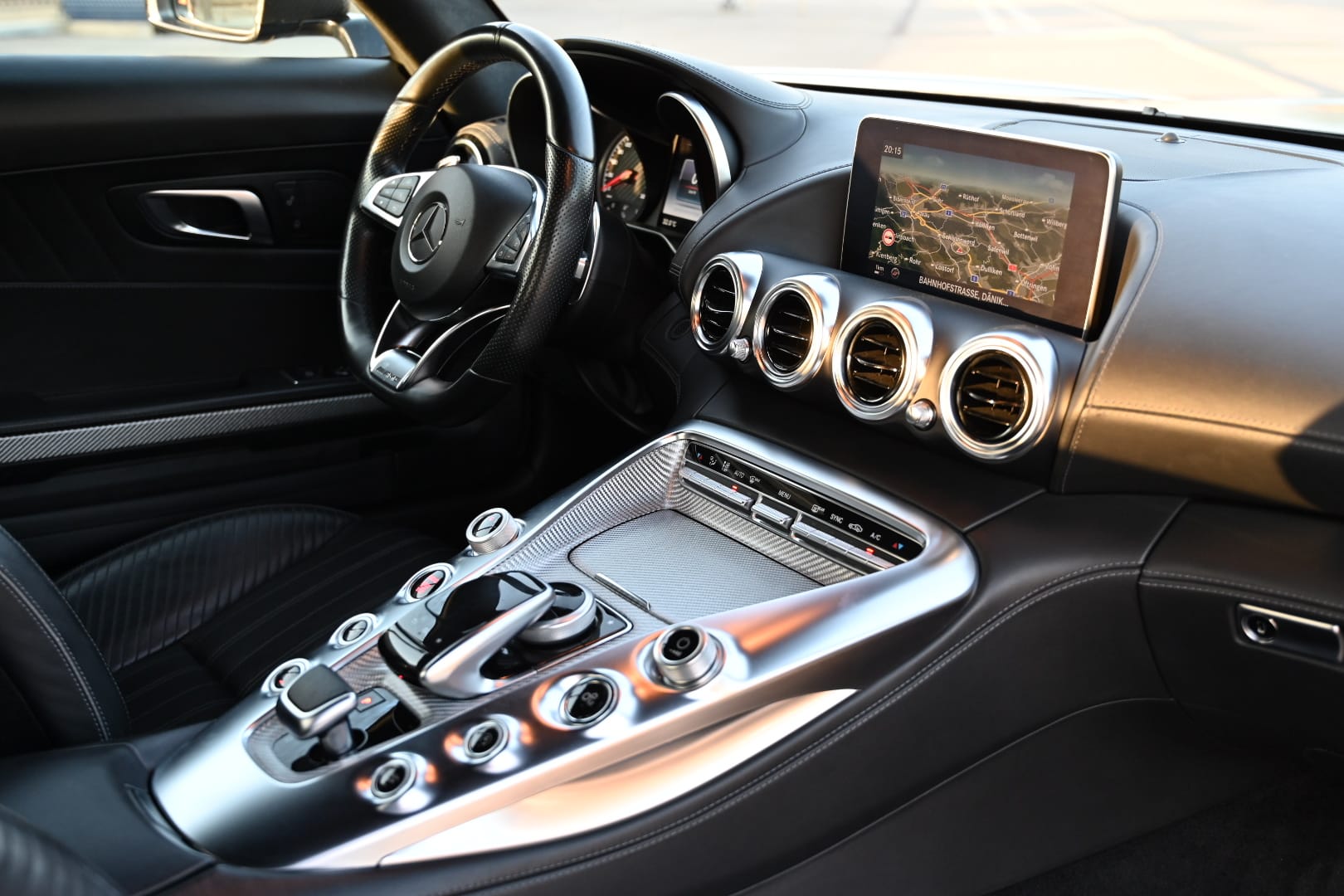 MERCEDES-BENZ AMG GT Speedshift DCT-image-4