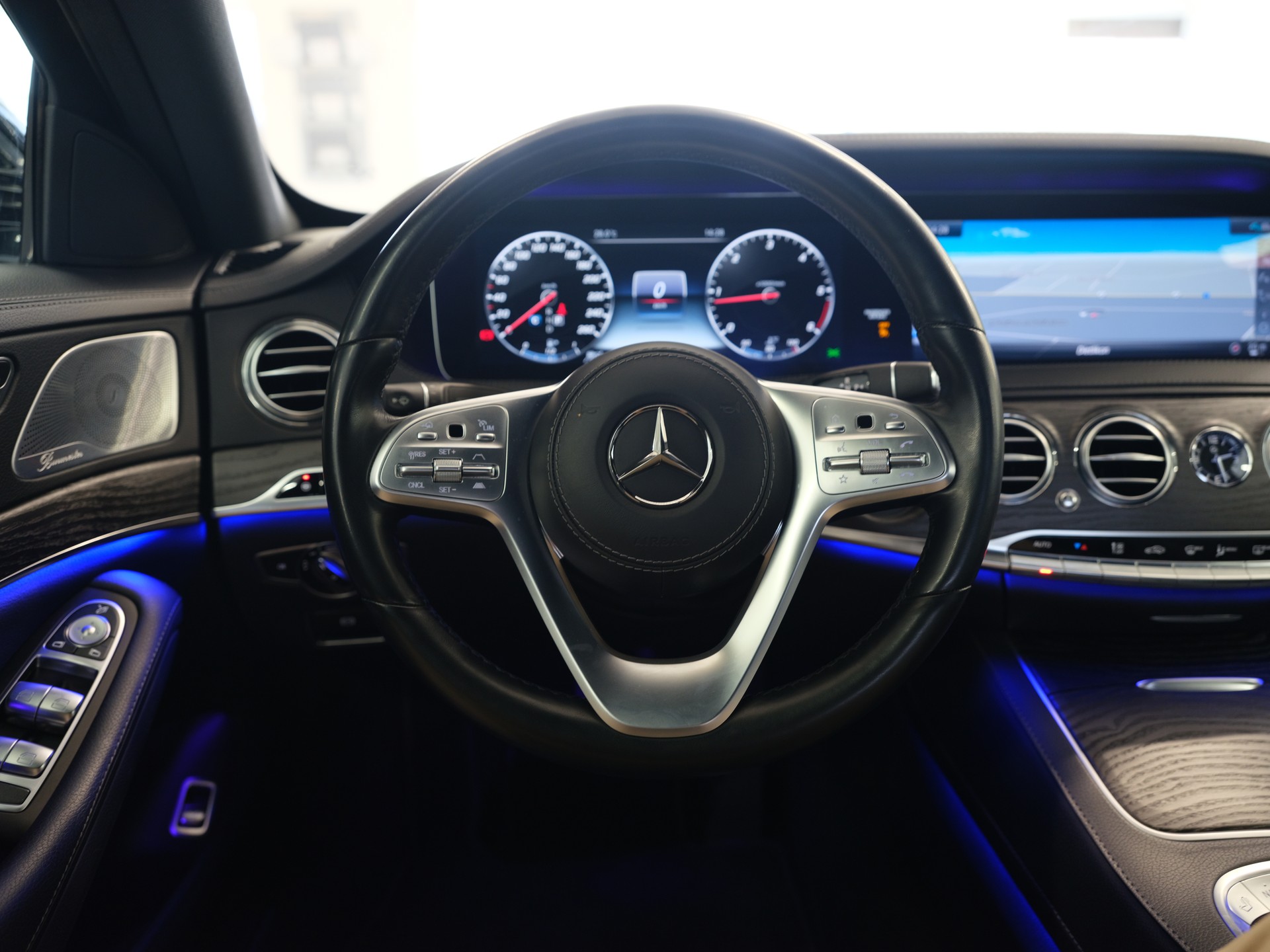 MERCEDES-BENZ S 350 d 4Matic 9G-Tronic-image-16