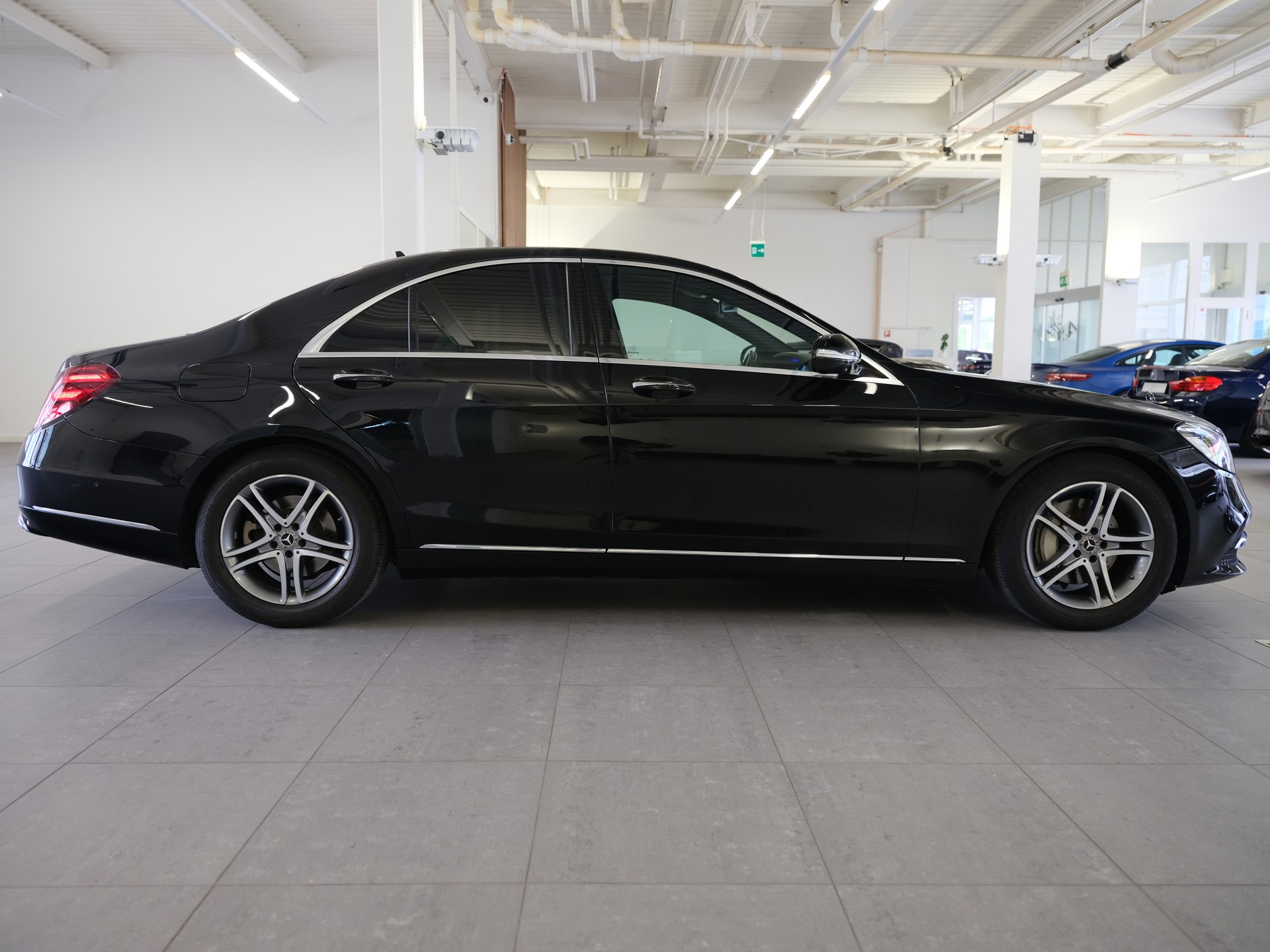 MERCEDES-BENZ S 350 d 4Matic 9G-Tronic-image-7