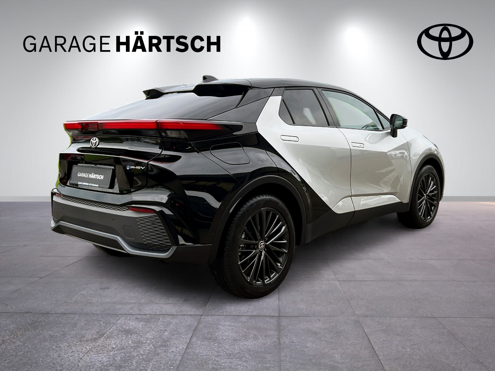 TOYOTA C-HR 2.0 PHEV Style Premiere-image-6