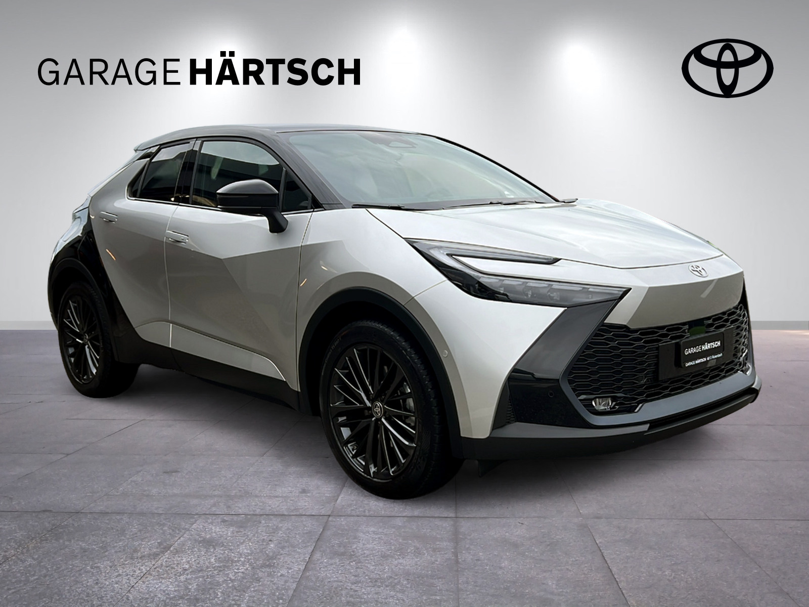TOYOTA C-HR 2.0 PHEV Style Premiere-image-8