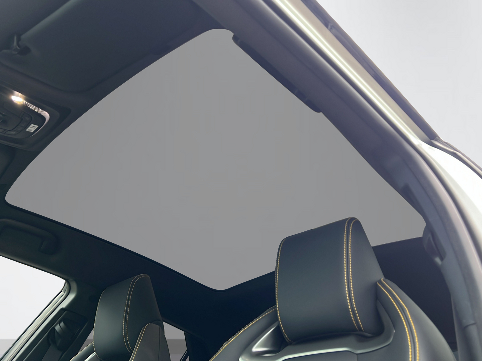 TOYOTA C-HR 2.0 PHEV Style Premiere-image-15