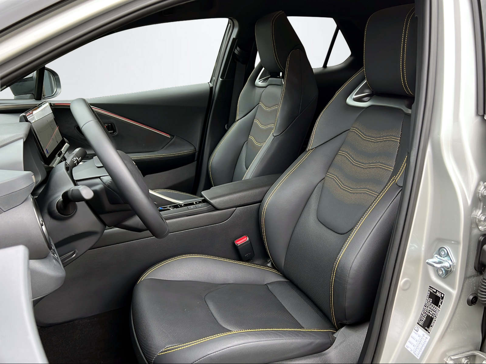 TOYOTA C-HR 2.0 PHEV Style Premiere-image-14