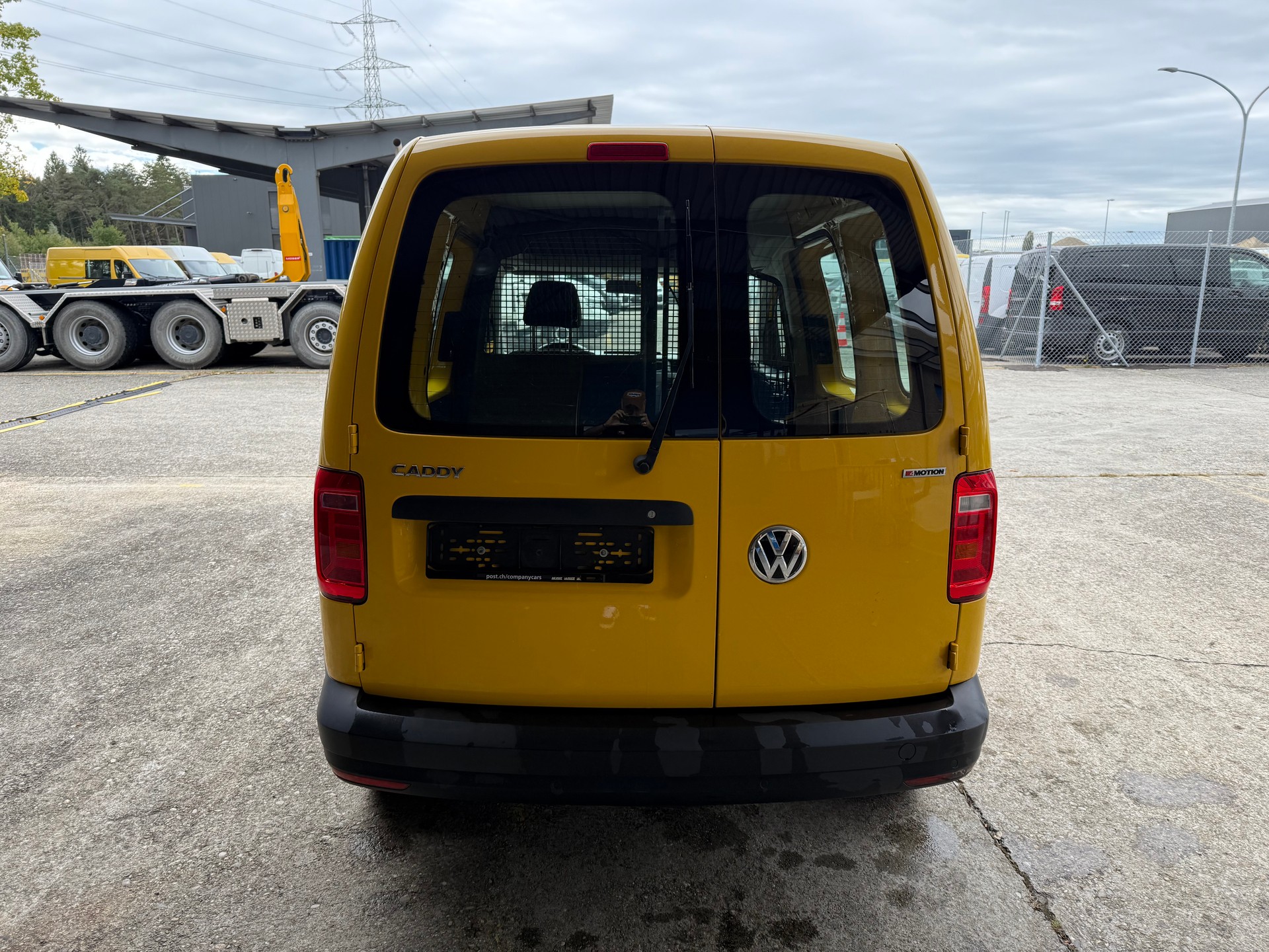 VW Caddy 2.0D 4Motion-image-4