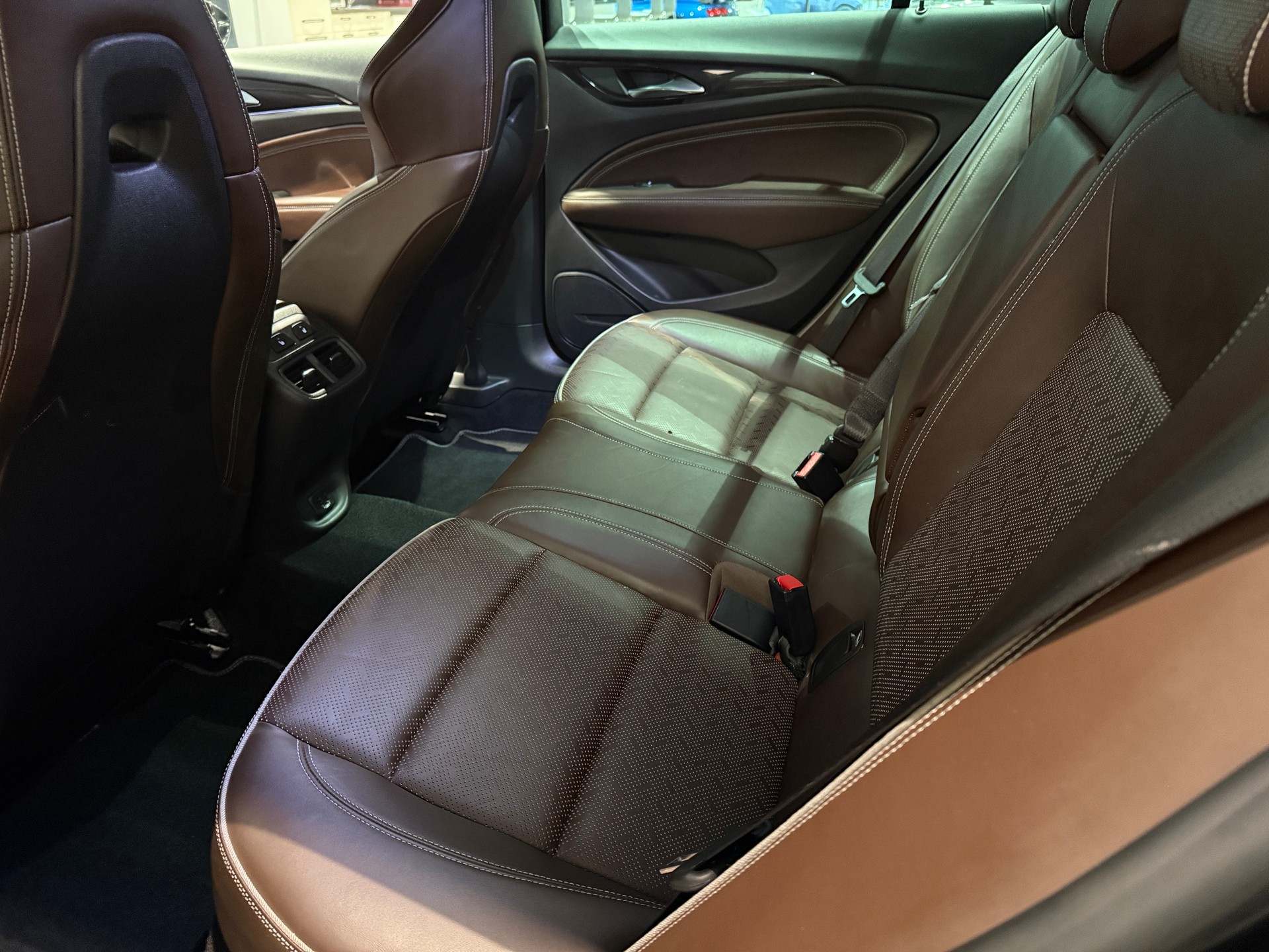 OPEL Insignia 2.0 BiDTI Grand Sport GSI 4WD Auto-image-19