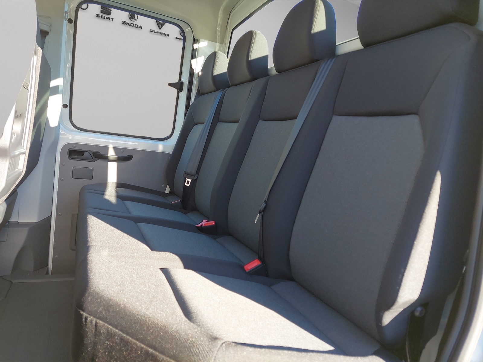 VW VW Crafter Chassi Doka 3640 mit Brücke-image-8