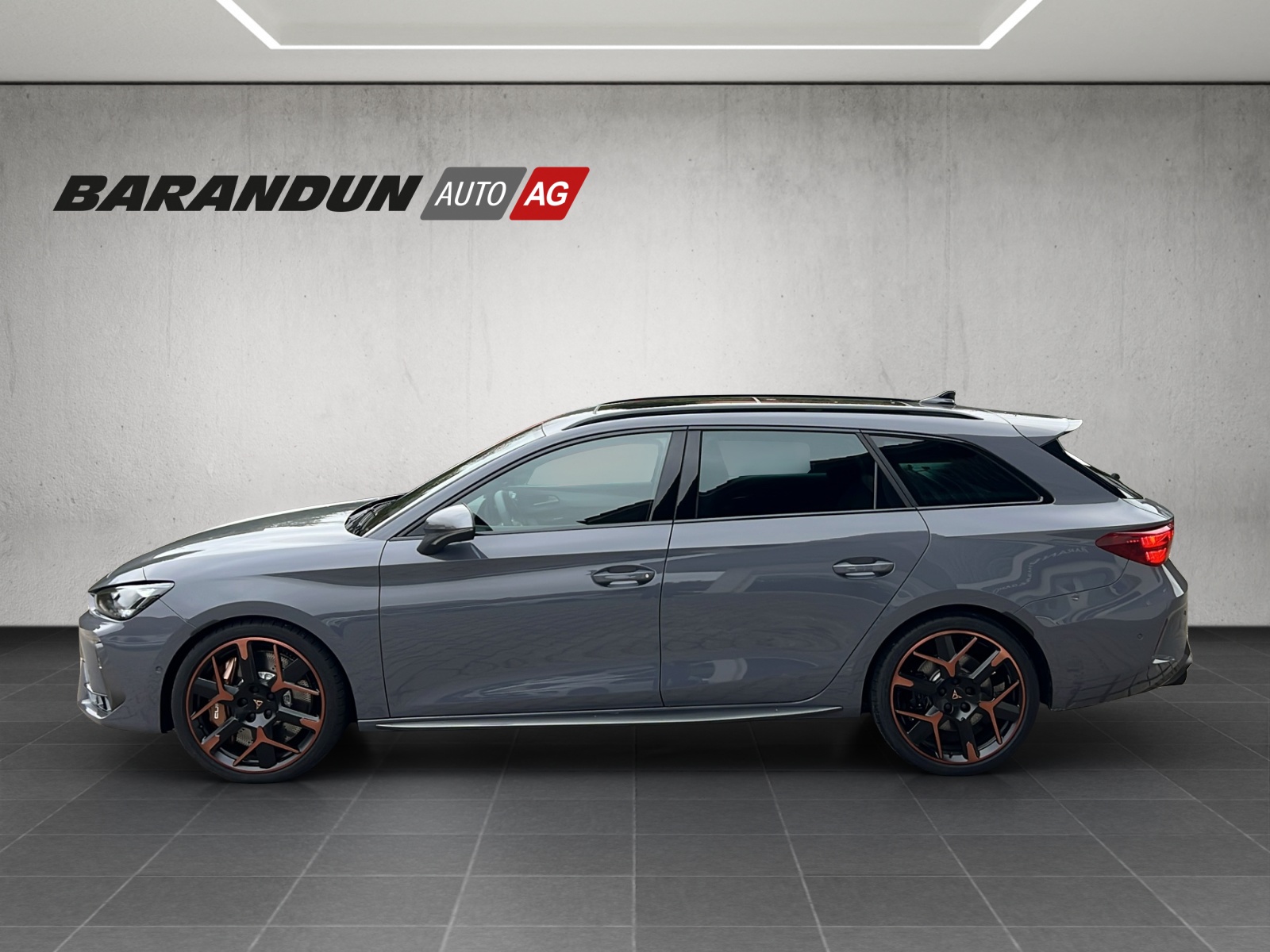 CUPRA Leon ST 2.0 TSI 333 VZ Extreme 4Drive DSG-image-2