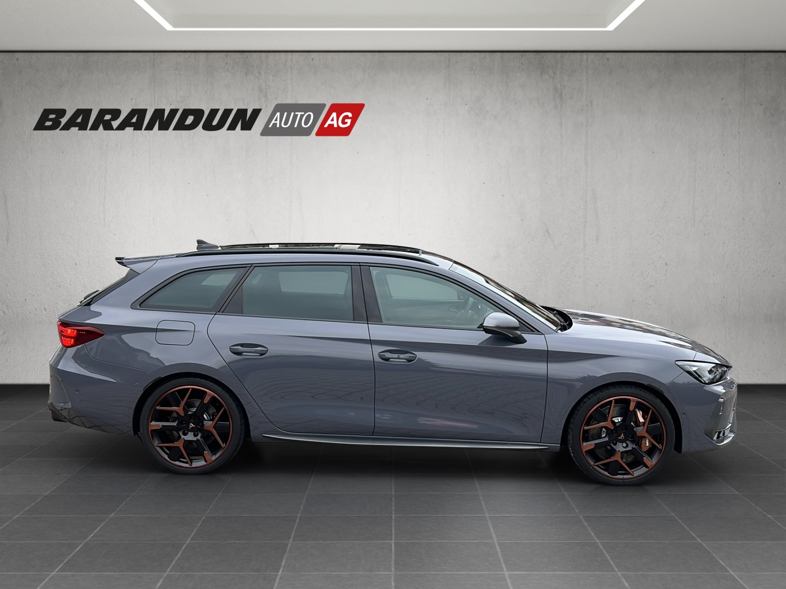 CUPRA Leon ST 2.0 TSI 333 VZ Extreme 4Drive DSG-image-5