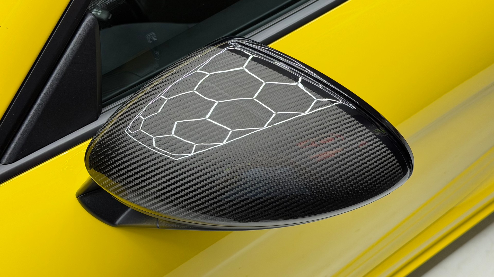PORSCHE 718 Cayman GT4 RS PDK Weissach-image-5