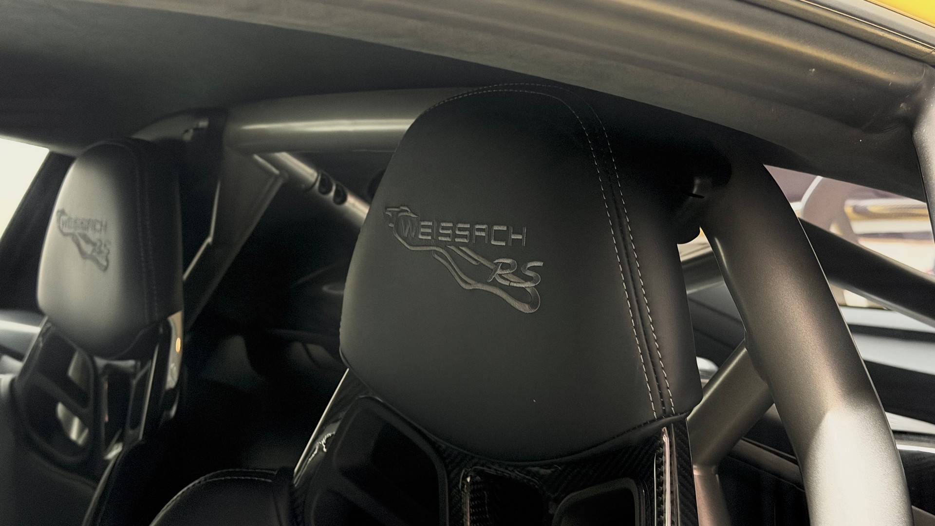 PORSCHE 718 Cayman GT4 RS PDK Weissach-image-11