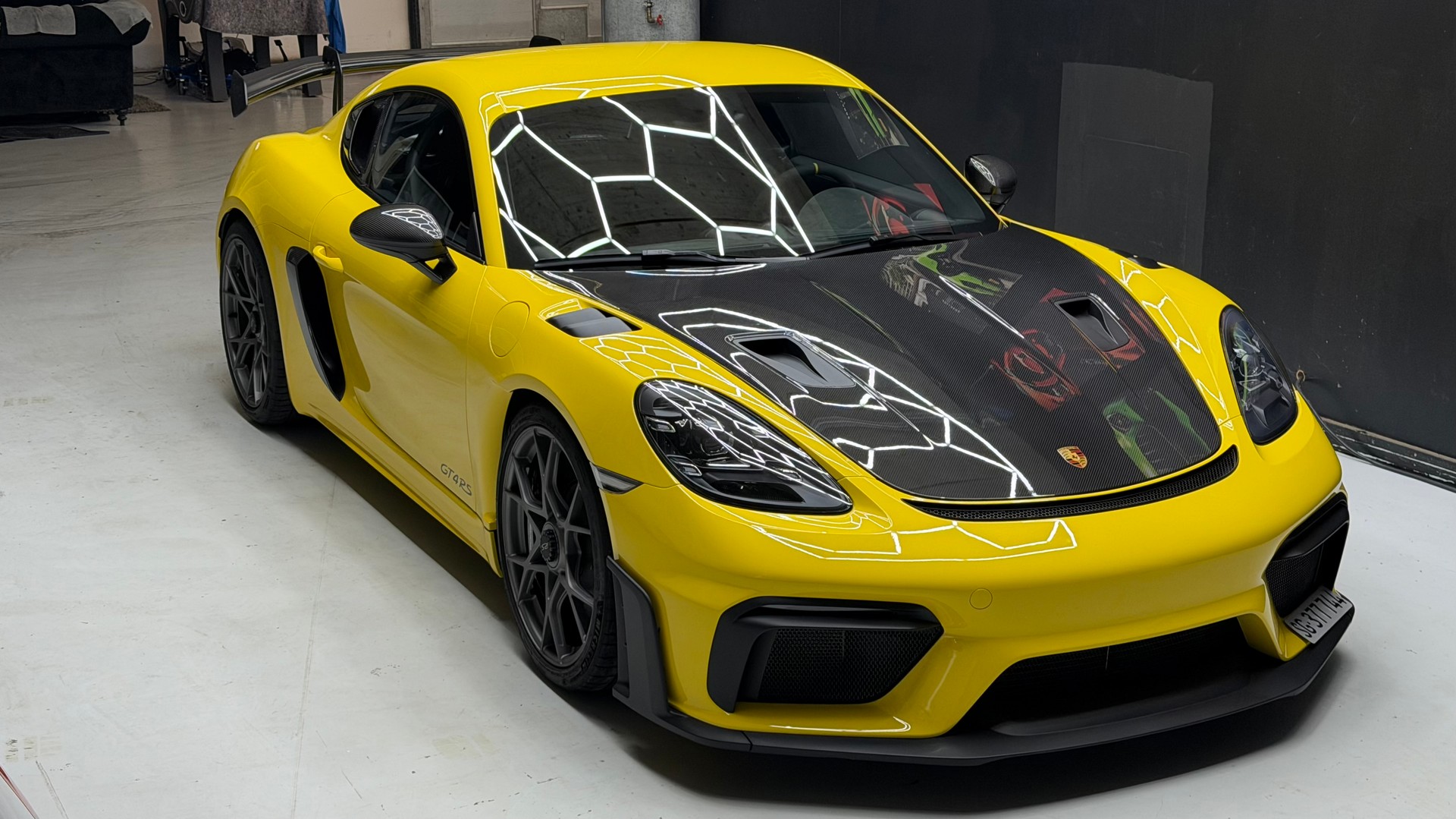 PORSCHE 718 Cayman GT4 RS PDK Weissach-image-0
