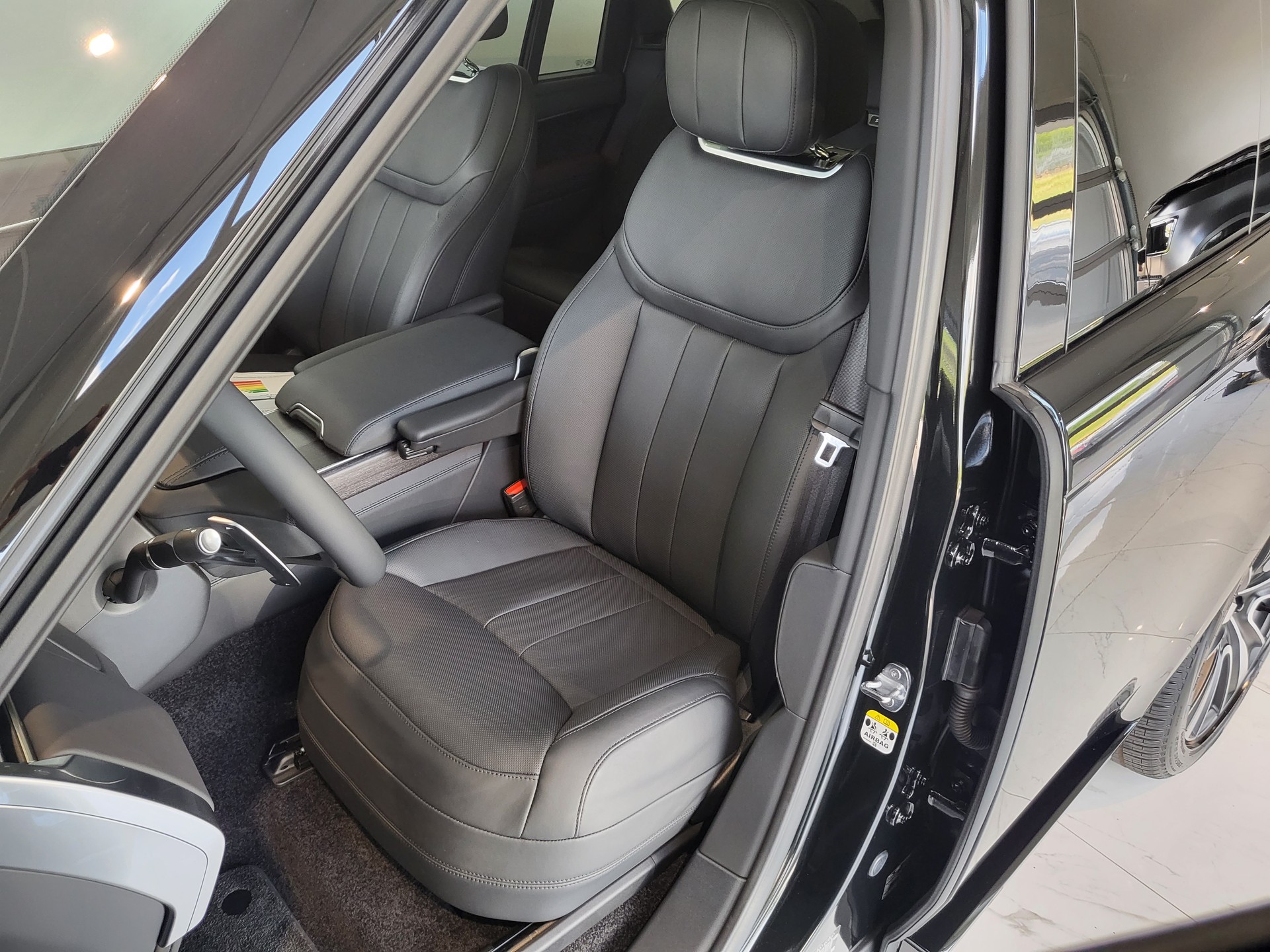 LAND ROVER Range Rover P510e Si6 PHEV First Edition Automatic-image-5
