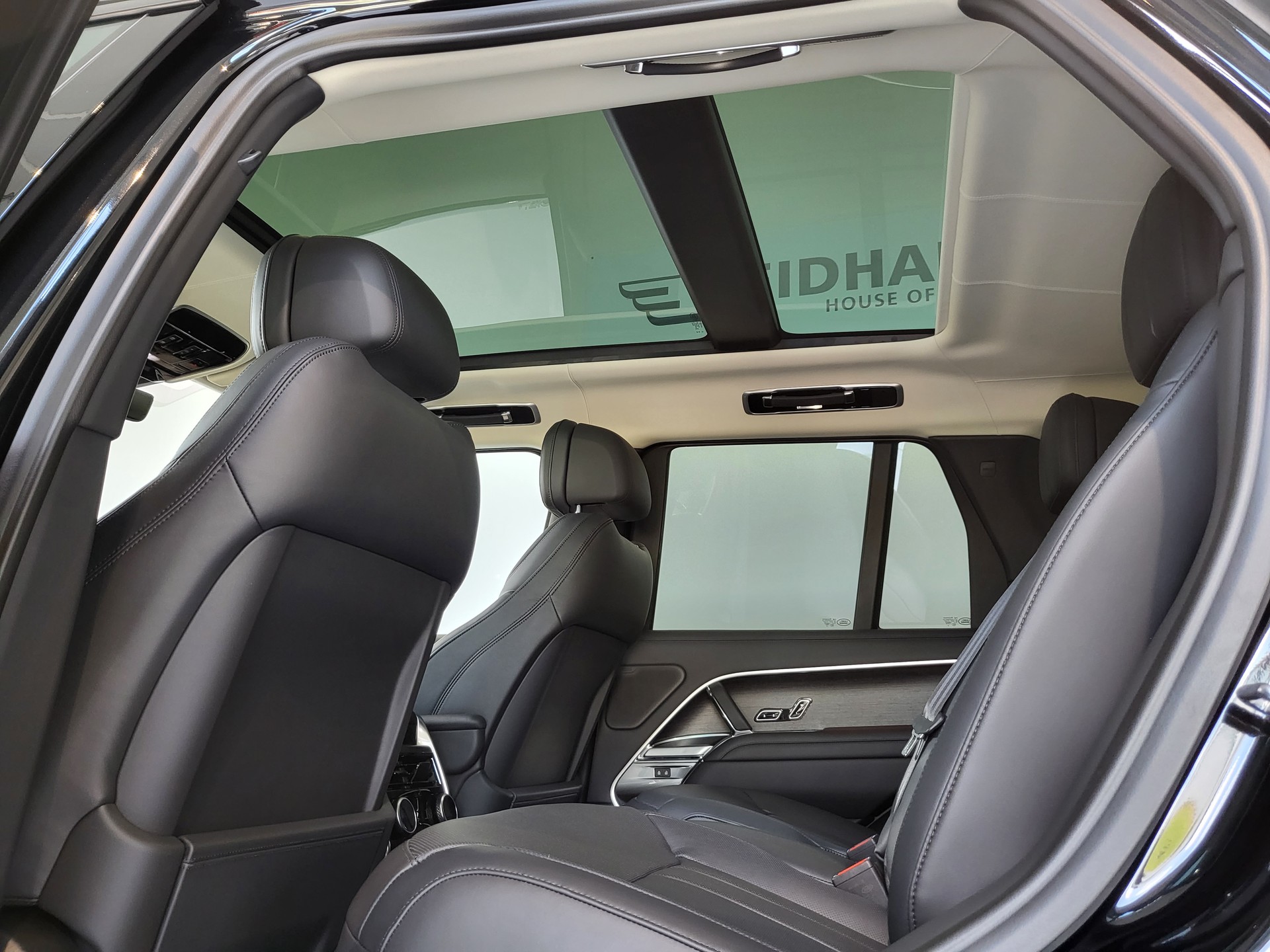 LAND ROVER Range Rover P510e Si6 PHEV First Edition Automatic-image-7