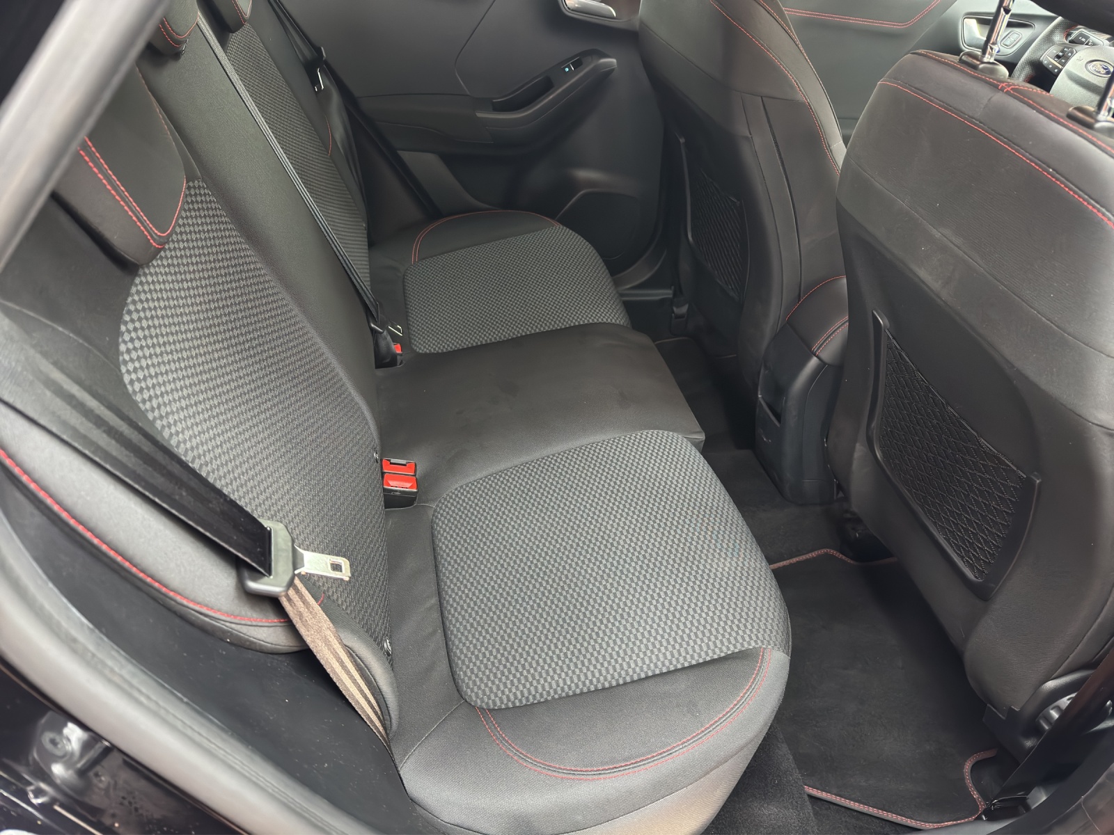 FORD Puma 1.0 MHEV ST-Line-image-11