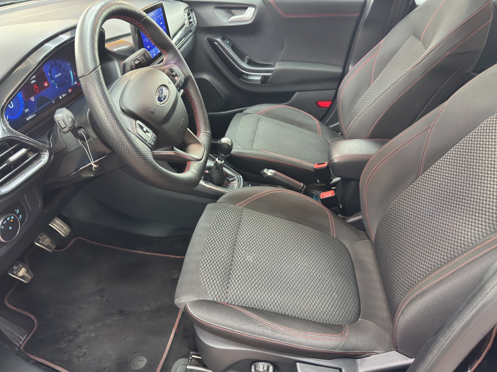FORD Puma 1.0 MHEV ST-Line-image-6