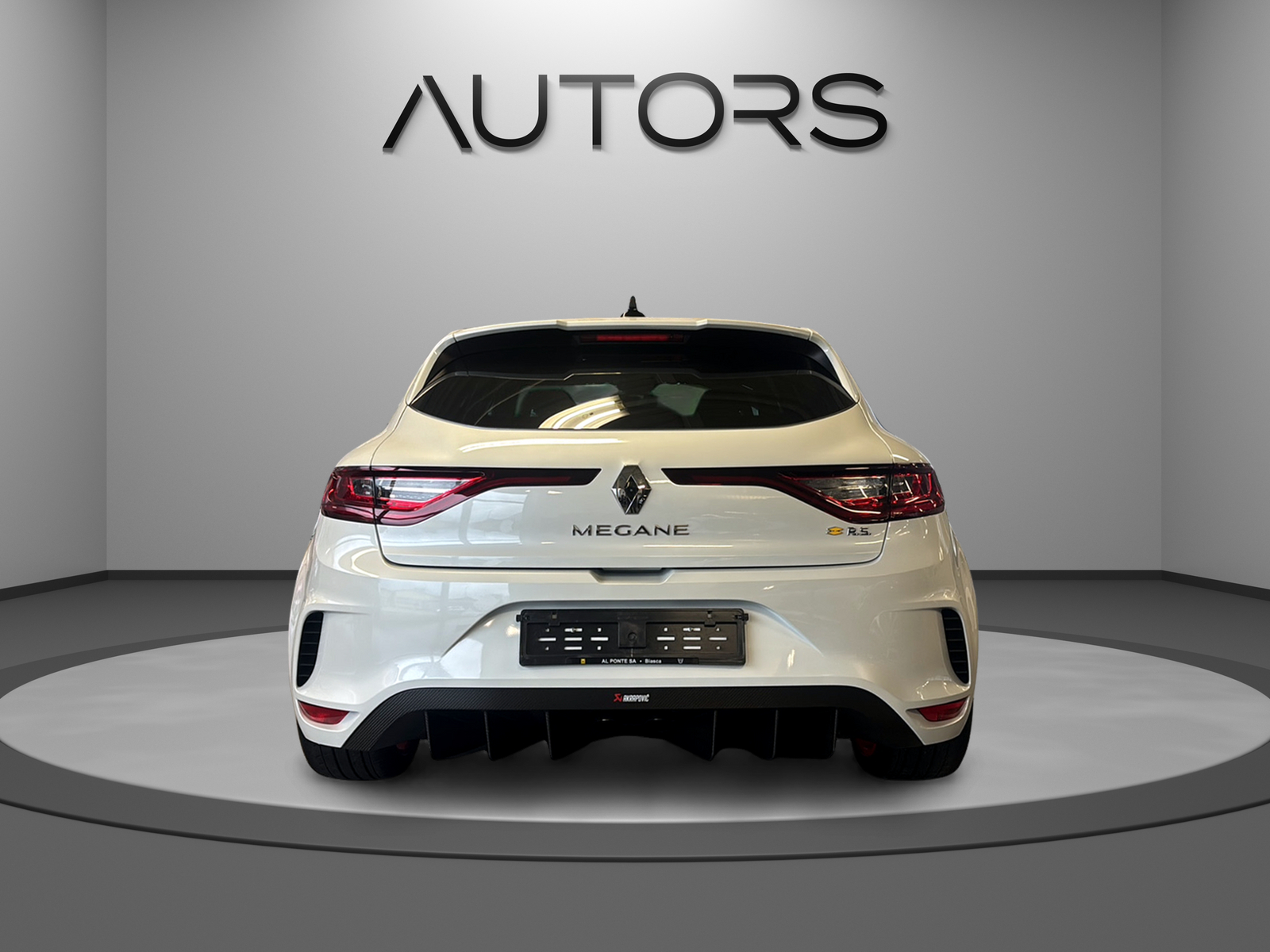 RENAULT Mégane R.S. Trophy-R 300-image-5