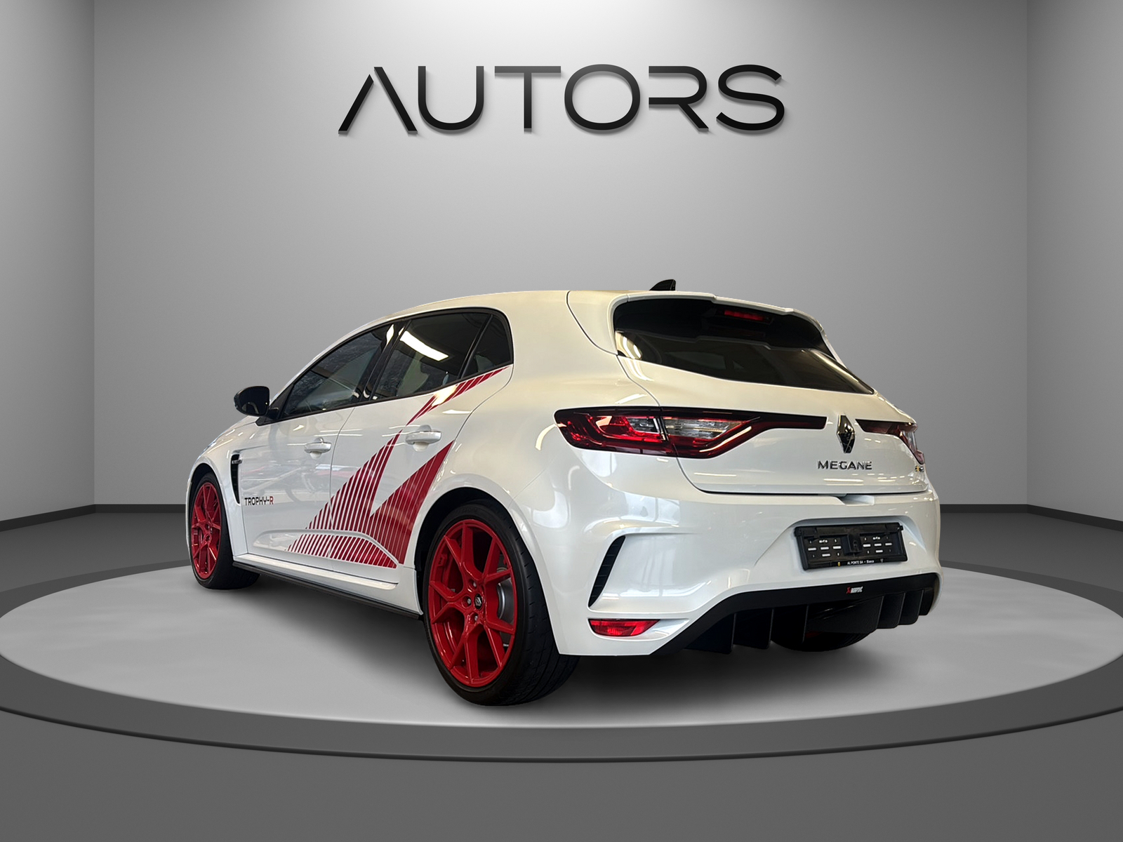 RENAULT Mégane R.S. Trophy-R 300-image-3