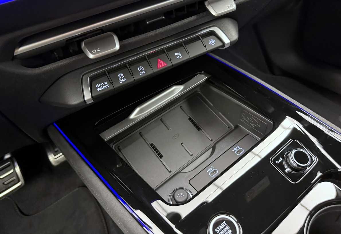 AUDI Q3 Sportback TFSI quattro 195 kW S tronic-image-11