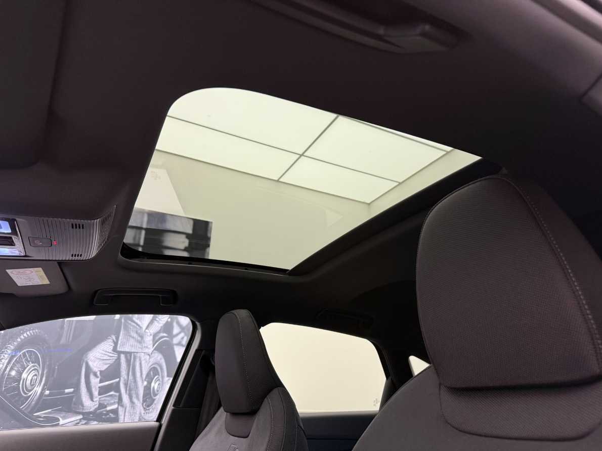 AUDI Q3 Sportback TFSI quattro 195 kW S tronic-image-16