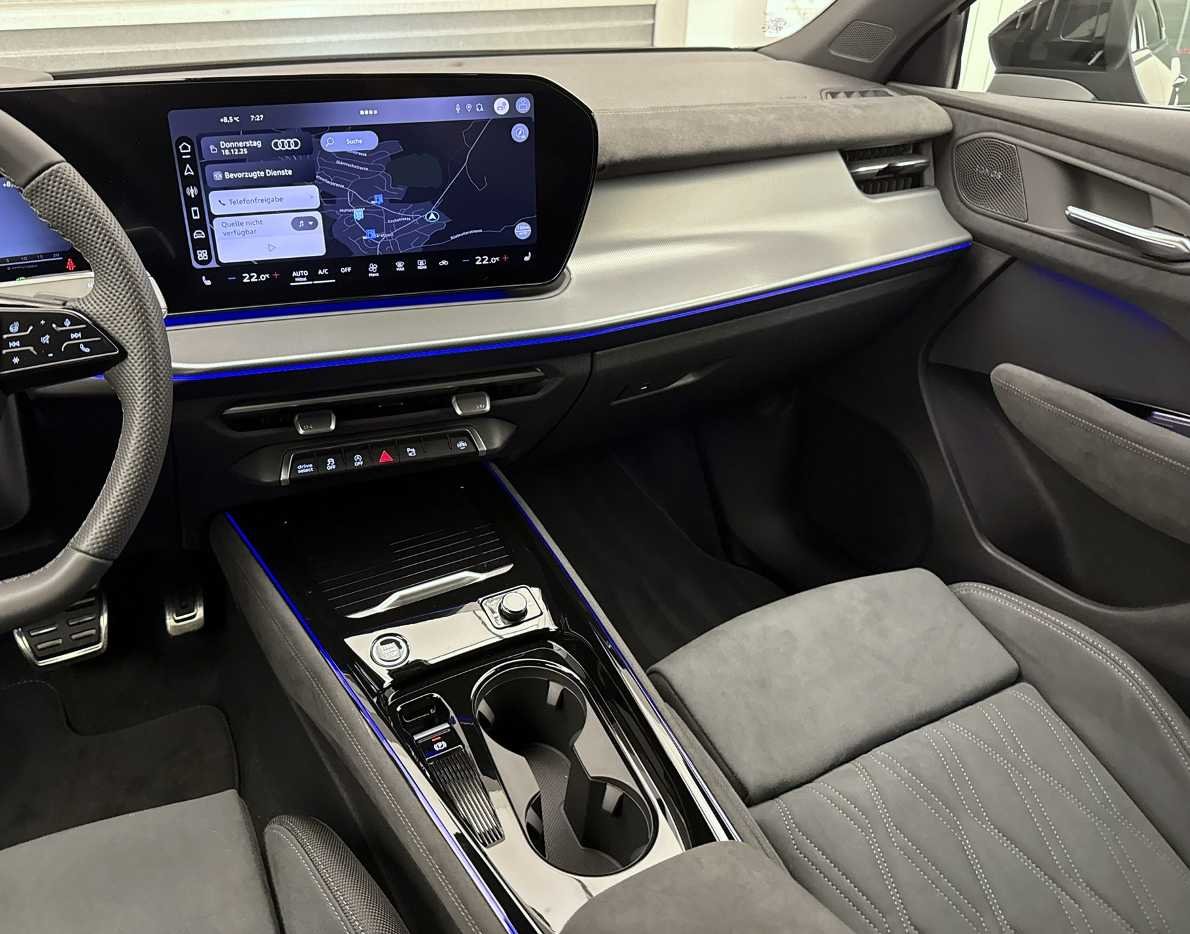 AUDI Q3 Sportback TFSI quattro 195 kW S tronic-image-15