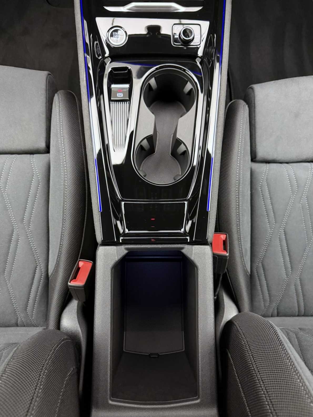 AUDI Q3 Sportback TFSI quattro 195 kW S tronic-image-10