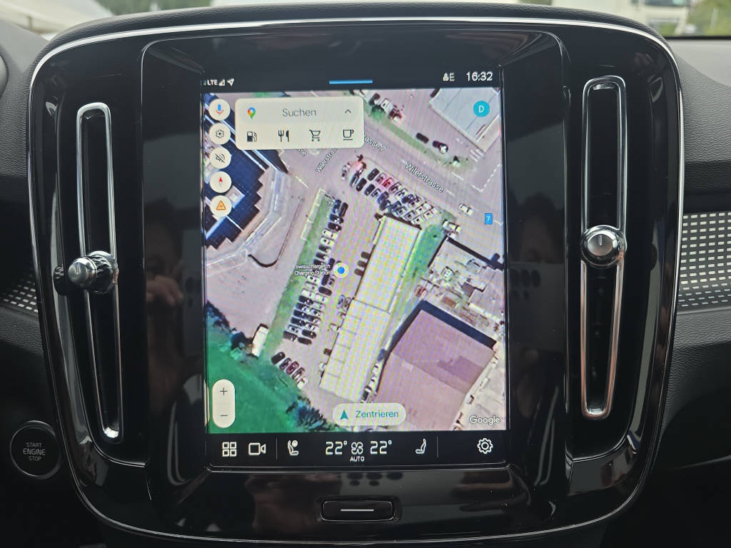 VOLVO XC40 2.0 B4 MH Ultra Black Edition-image-23
