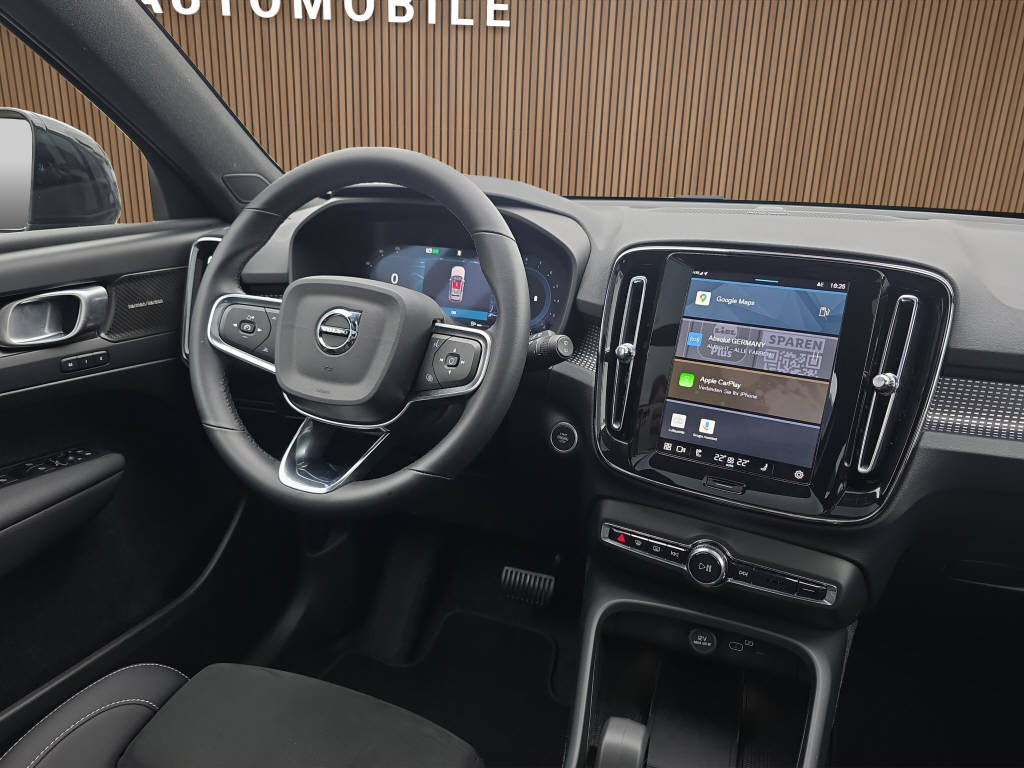 VOLVO XC40 2.0 B4 MH Ultra Black Edition-image-12