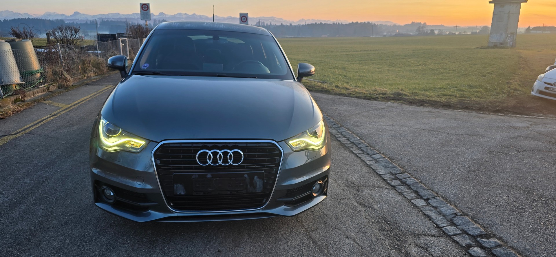 AUDI A1 Sportback Sport 1.4 TFSI Ambition S-tronic-image-1