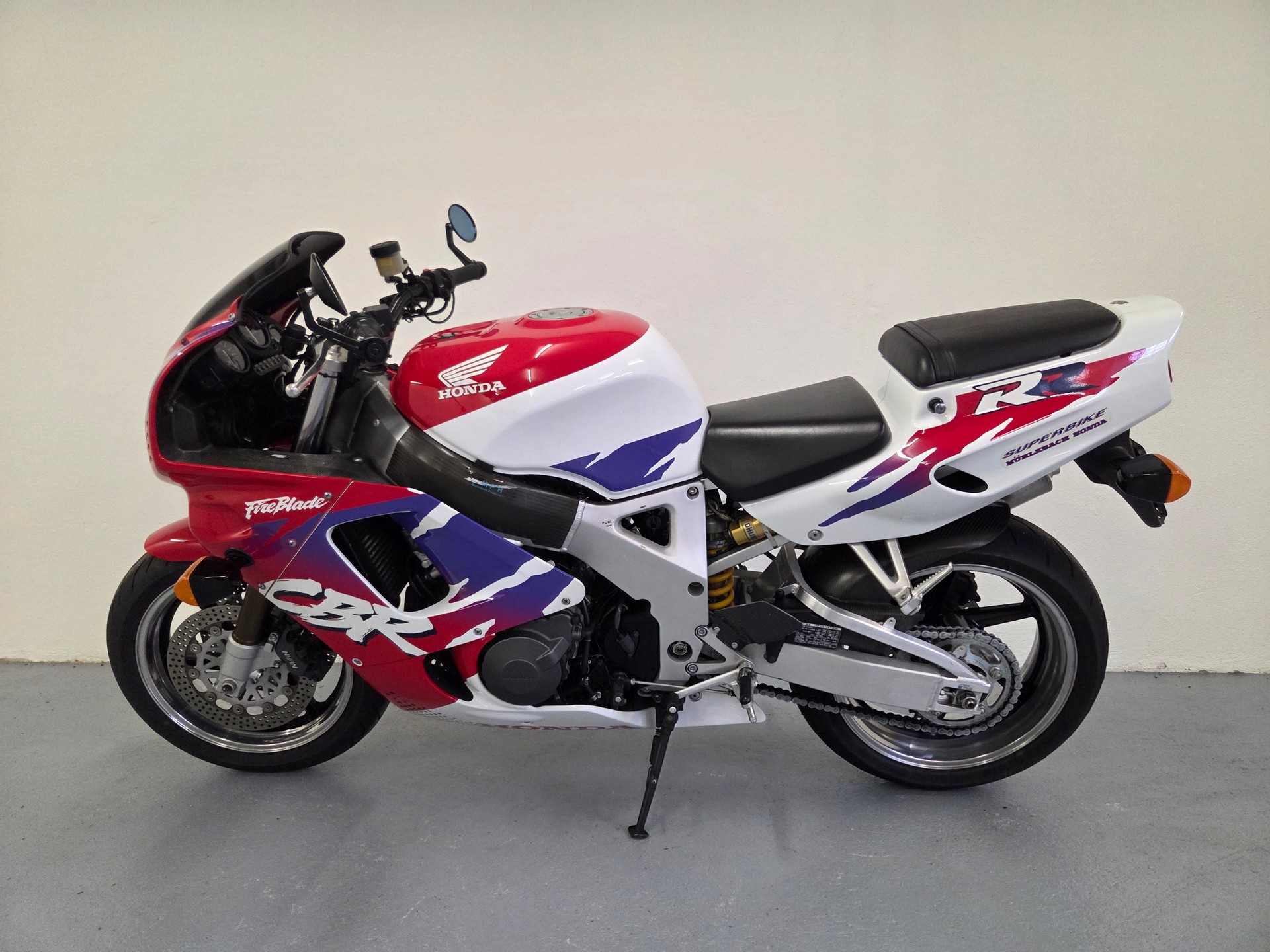HONDA CBR 900 RR N/P Fireblade-image-4