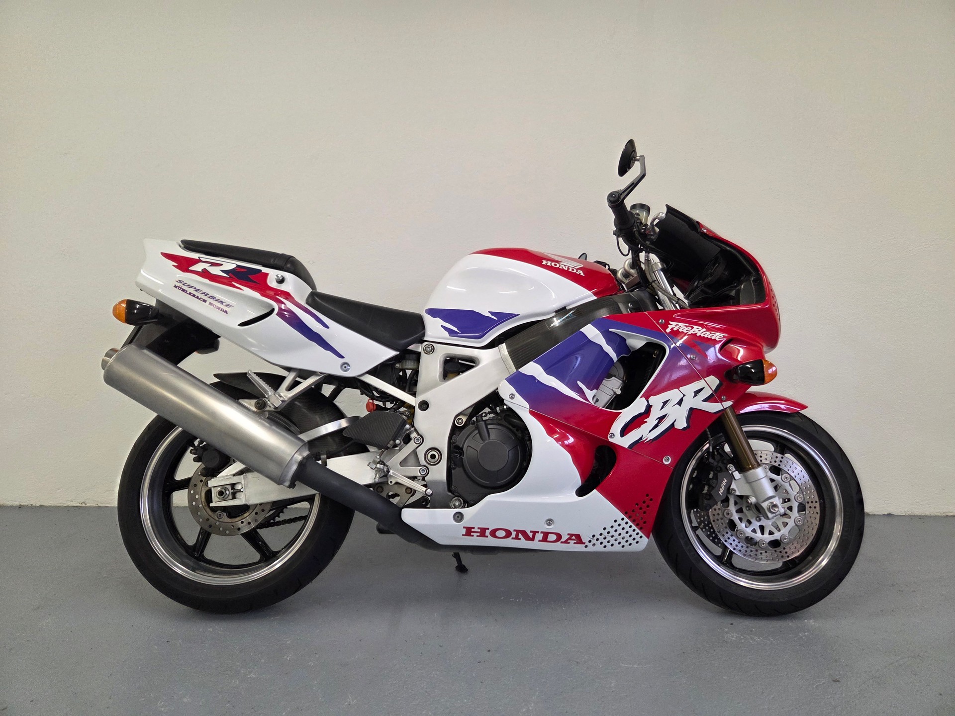 HONDA CBR 900 RR N/P Fireblade-image-1