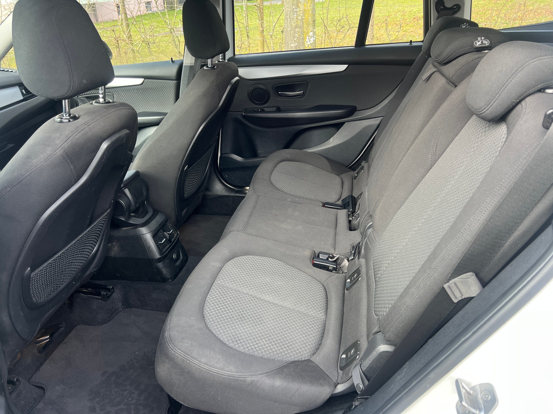 BMW 216d Gran Tourer Steptronic-image-9