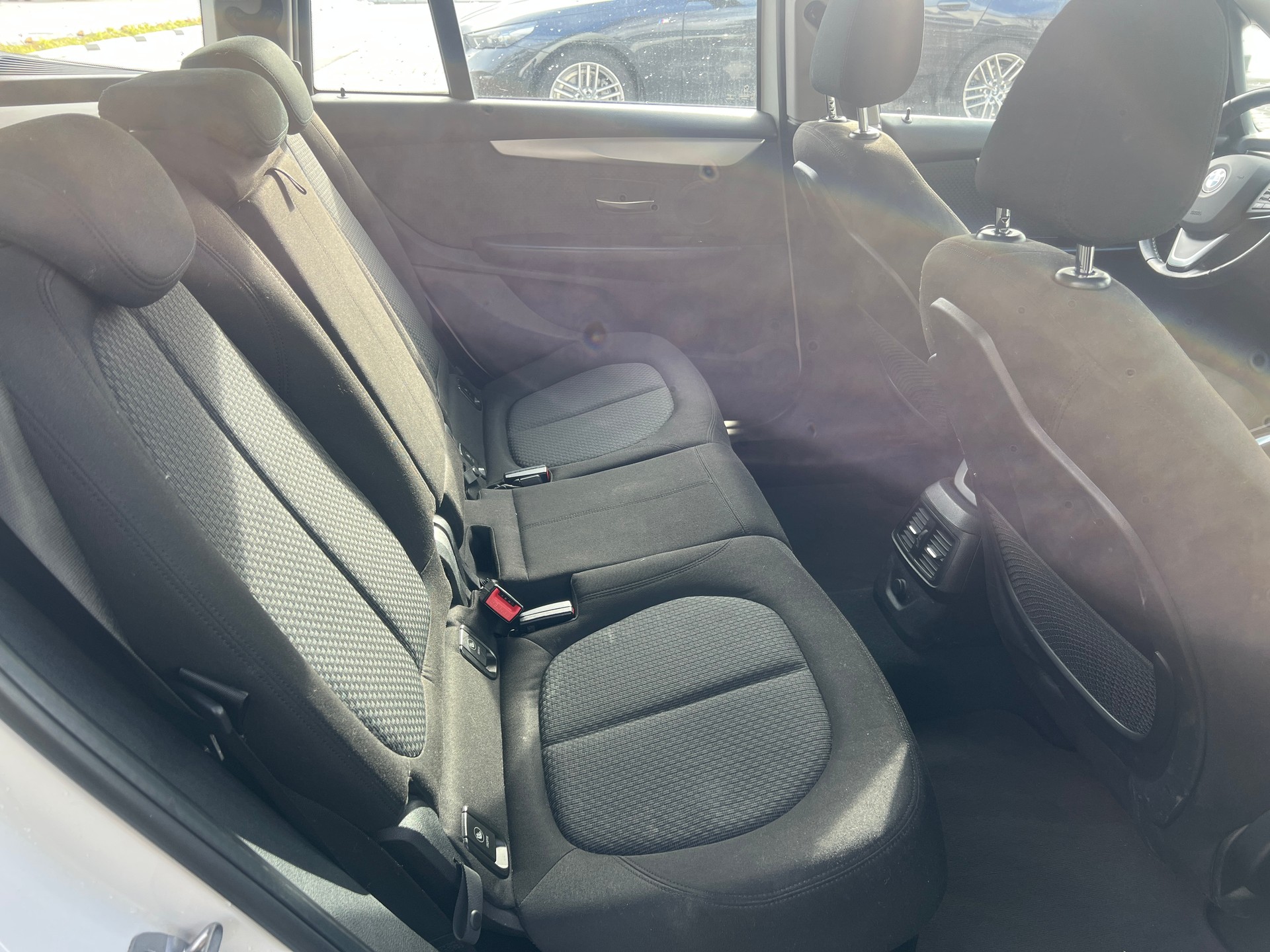 BMW 216d Gran Tourer Steptronic-image-11