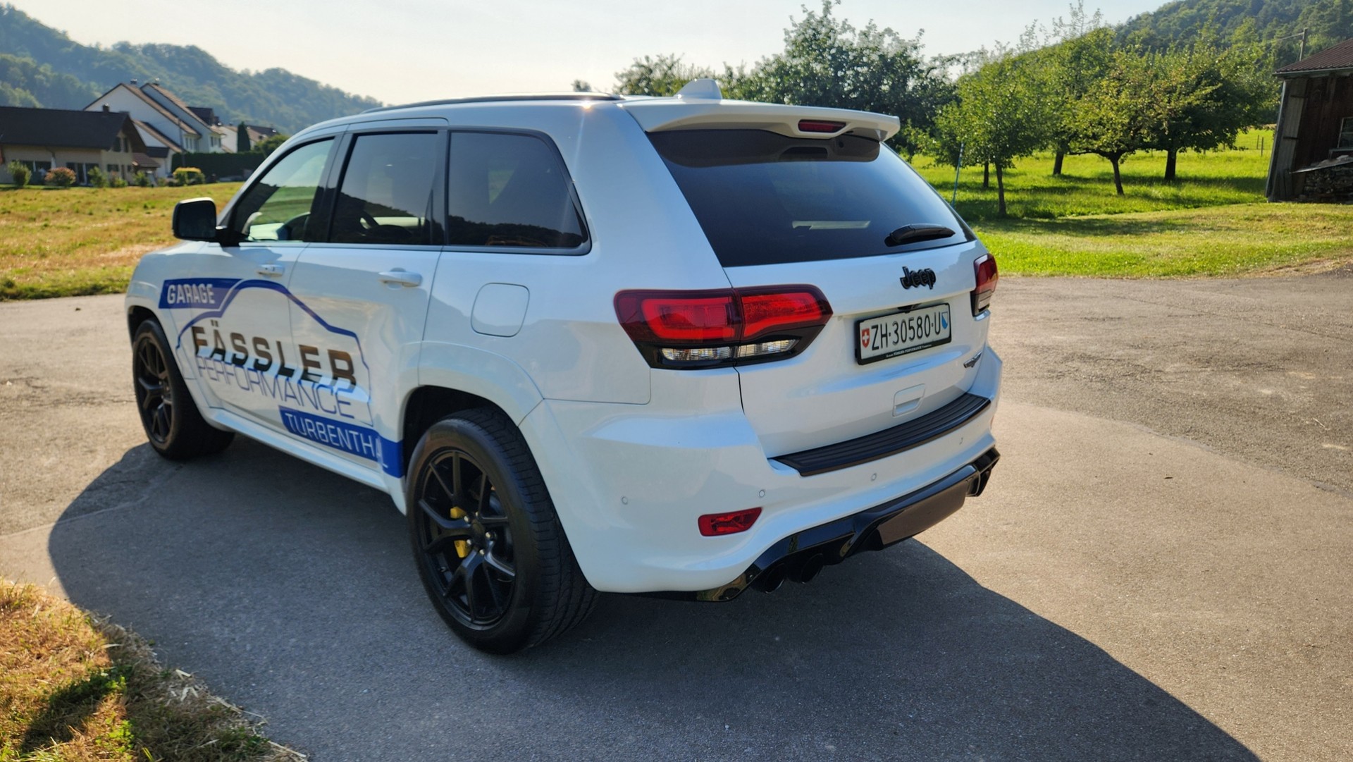 JEEP Grand Cherokee 6.2 V8 HEMI Trackhawk Automatic-image-2
