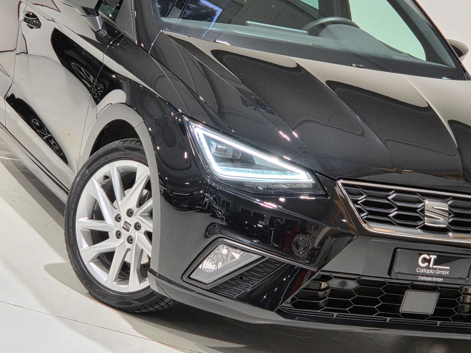 SEAT Ibiza 1.0 EcoTSI Hola FR DSG-image-22