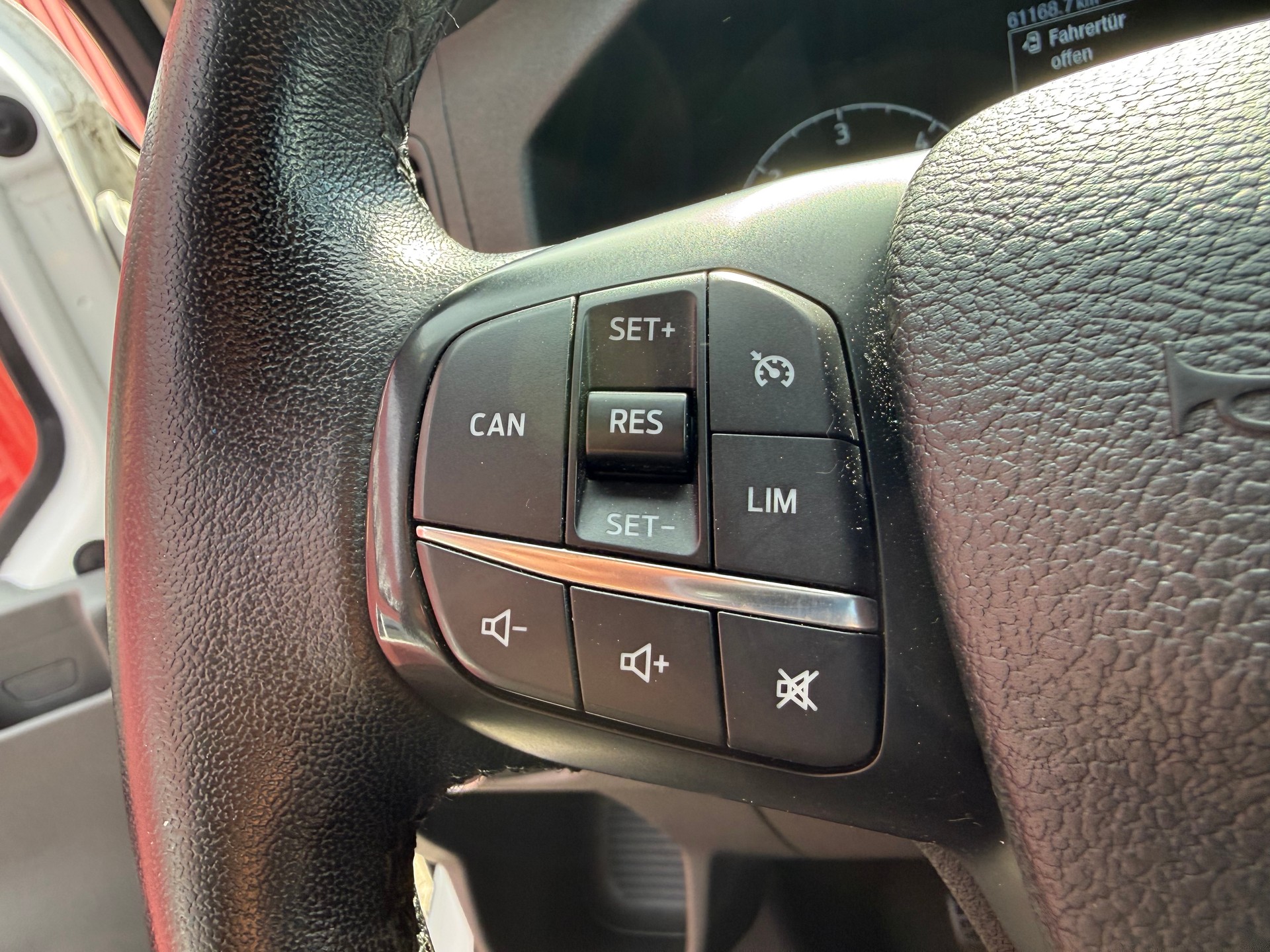 FORD Transit Van 350 L2 Limited 2.0 TDCi 185 PS-image-14