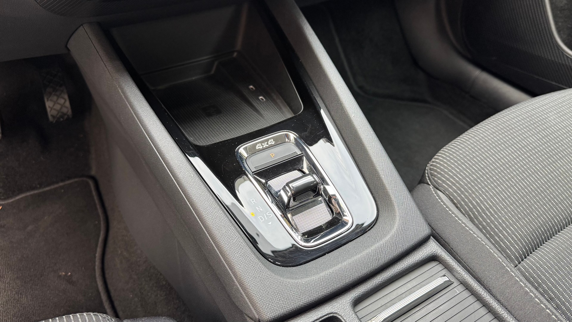 SKODA Octavia Combi 2.0 TDI DSG Ambition 4x4-image-15