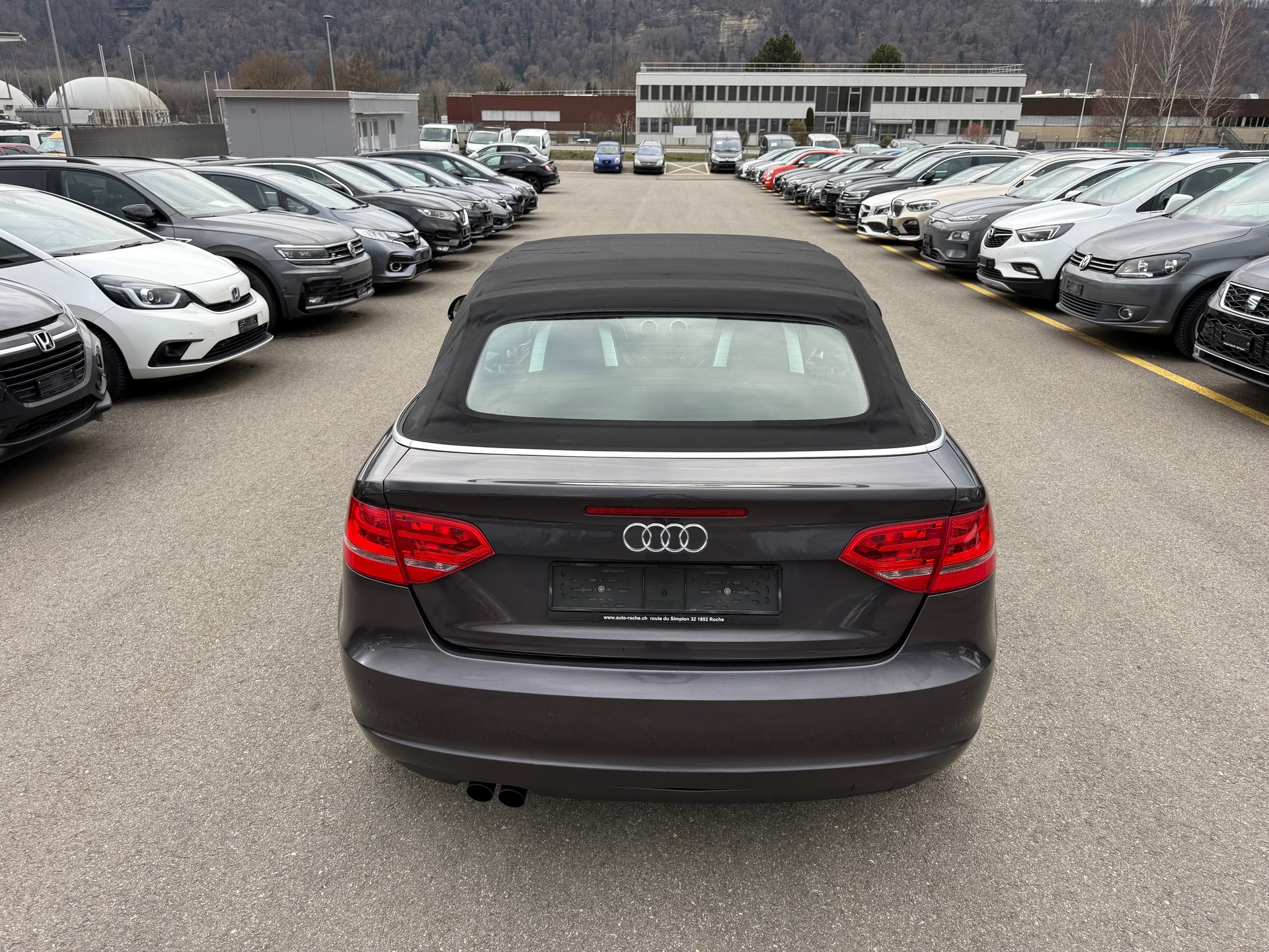 AUDI A3 Cabriolet 1.8 TFSI Ambition S-tronic-image-13