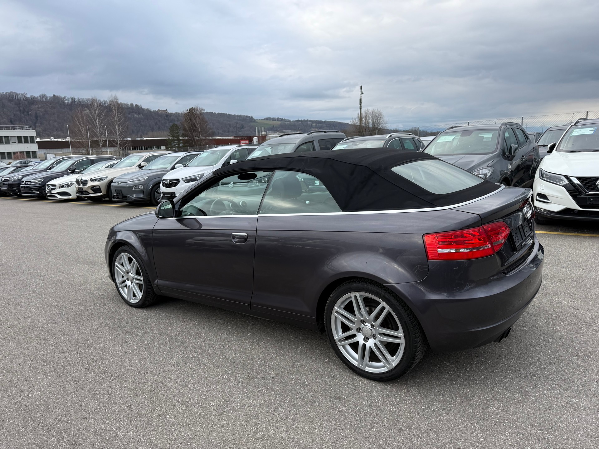 AUDI A3 Cabriolet 1.8 TFSI Ambition S-tronic-image-15